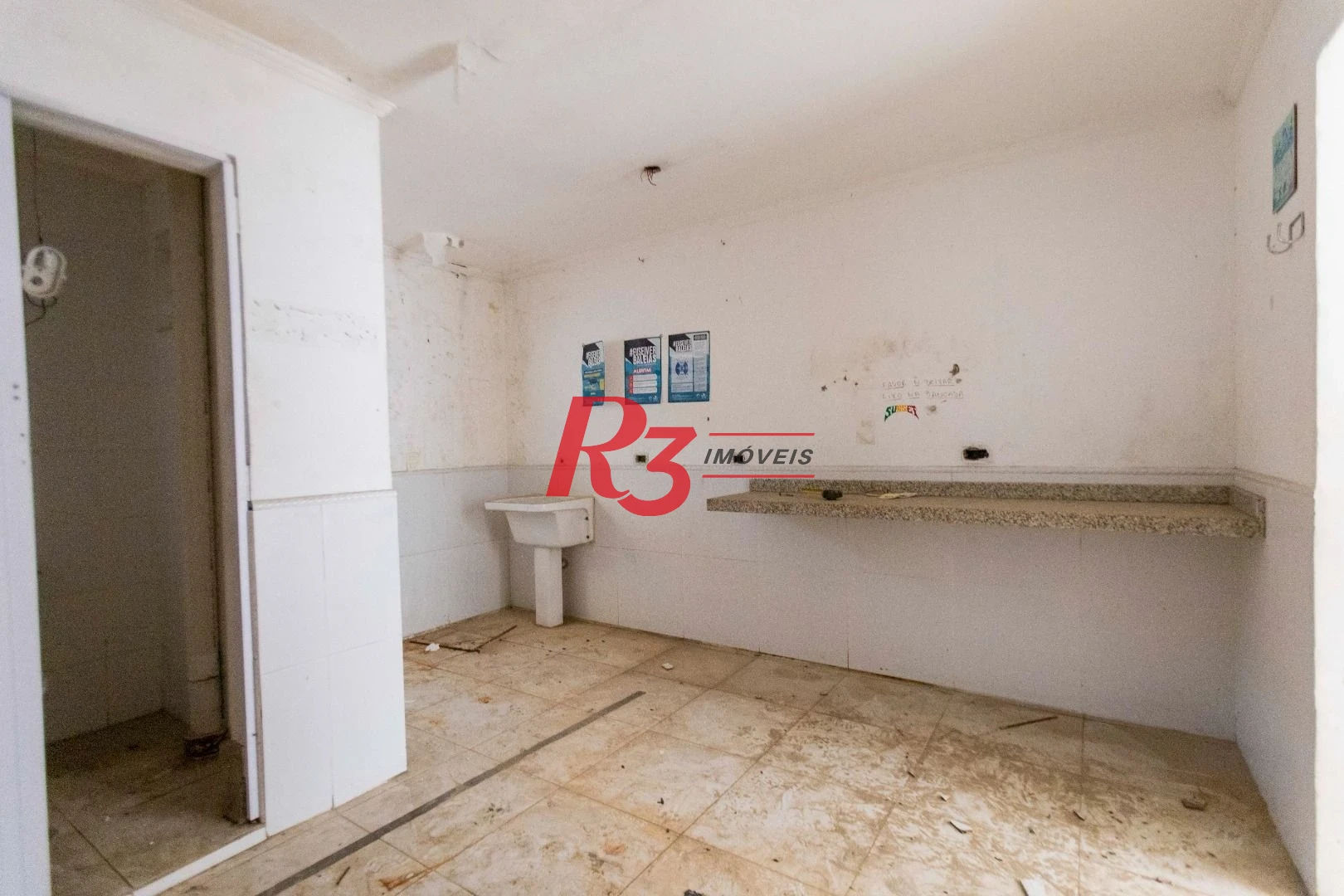 Sobrado com 4 dormitórios à venda, 258 m² por R$ 3.750.000,00 - Ponta da Praia - Santos/SP