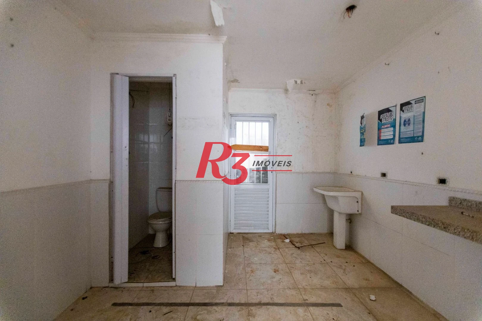 Sobrado com 4 dormitórios à venda, 258 m² por R$ 3.750.000,00 - Ponta da Praia - Santos/SP