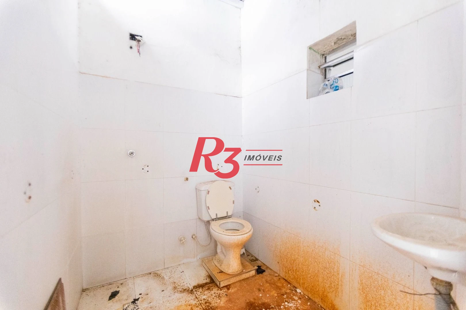 Sobrado com 4 dormitórios à venda, 258 m² por R$ 3.750.000,00 - Ponta da Praia - Santos/SP