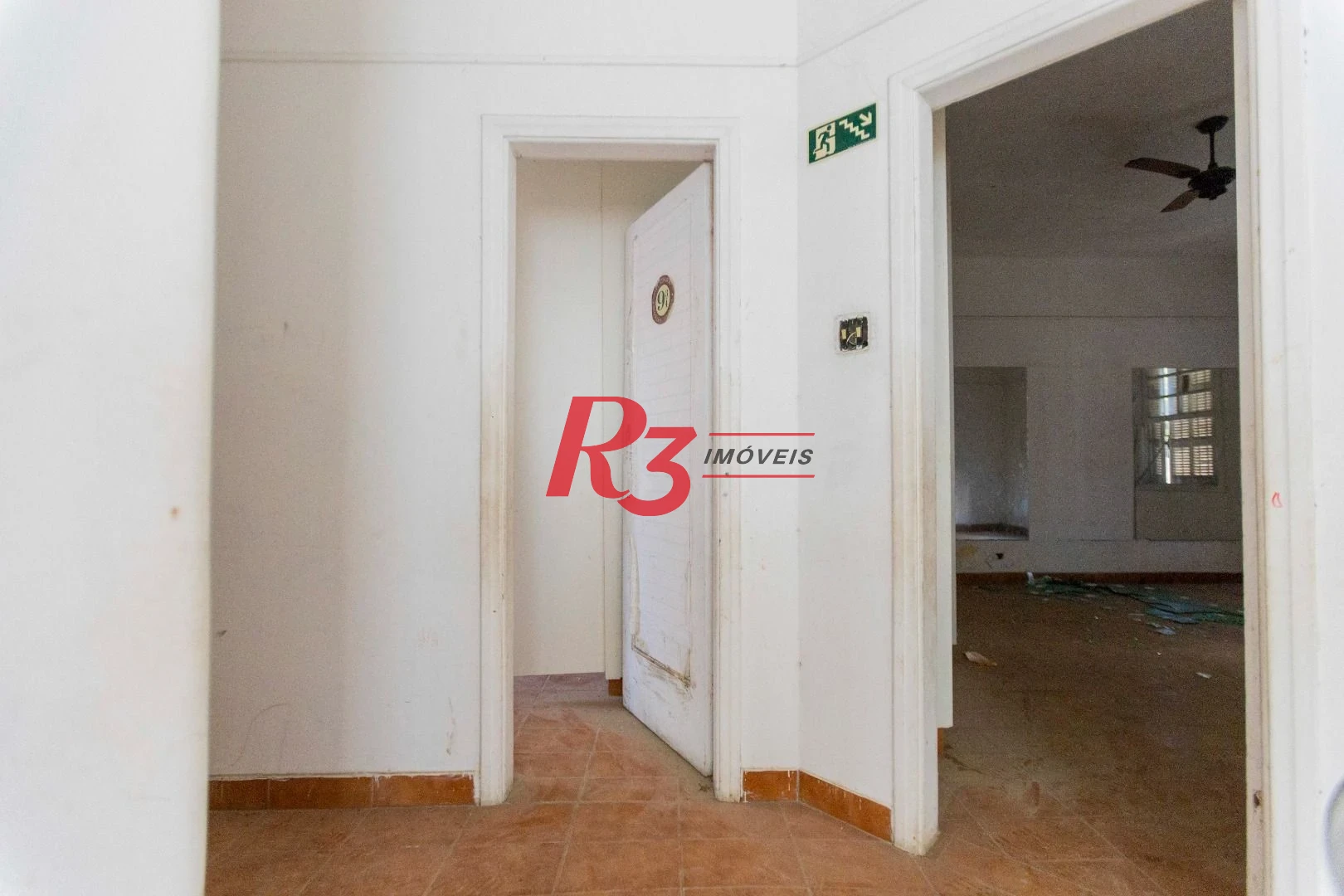 Sobrado com 4 dormitórios à venda, 258 m² por R$ 3.750.000,00 - Ponta da Praia - Santos/SP