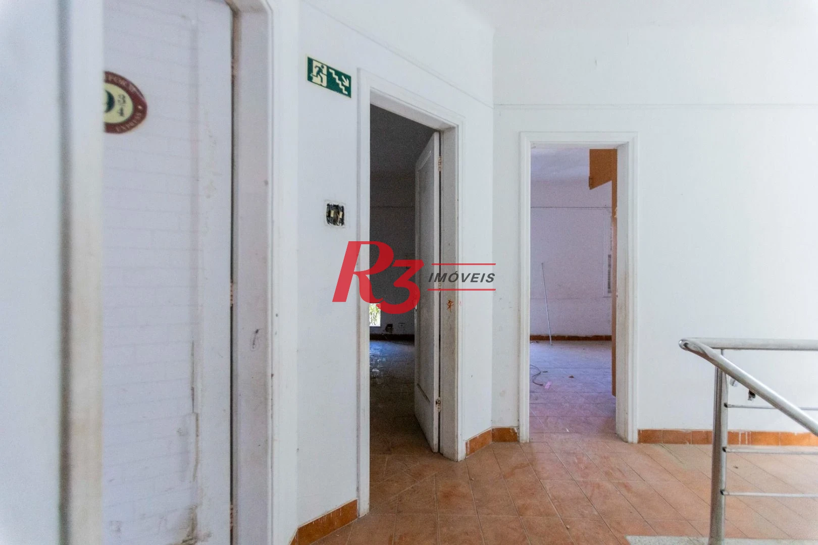 Sobrado com 4 dormitórios à venda, 258 m² por R$ 3.750.000,00 - Ponta da Praia - Santos/SP