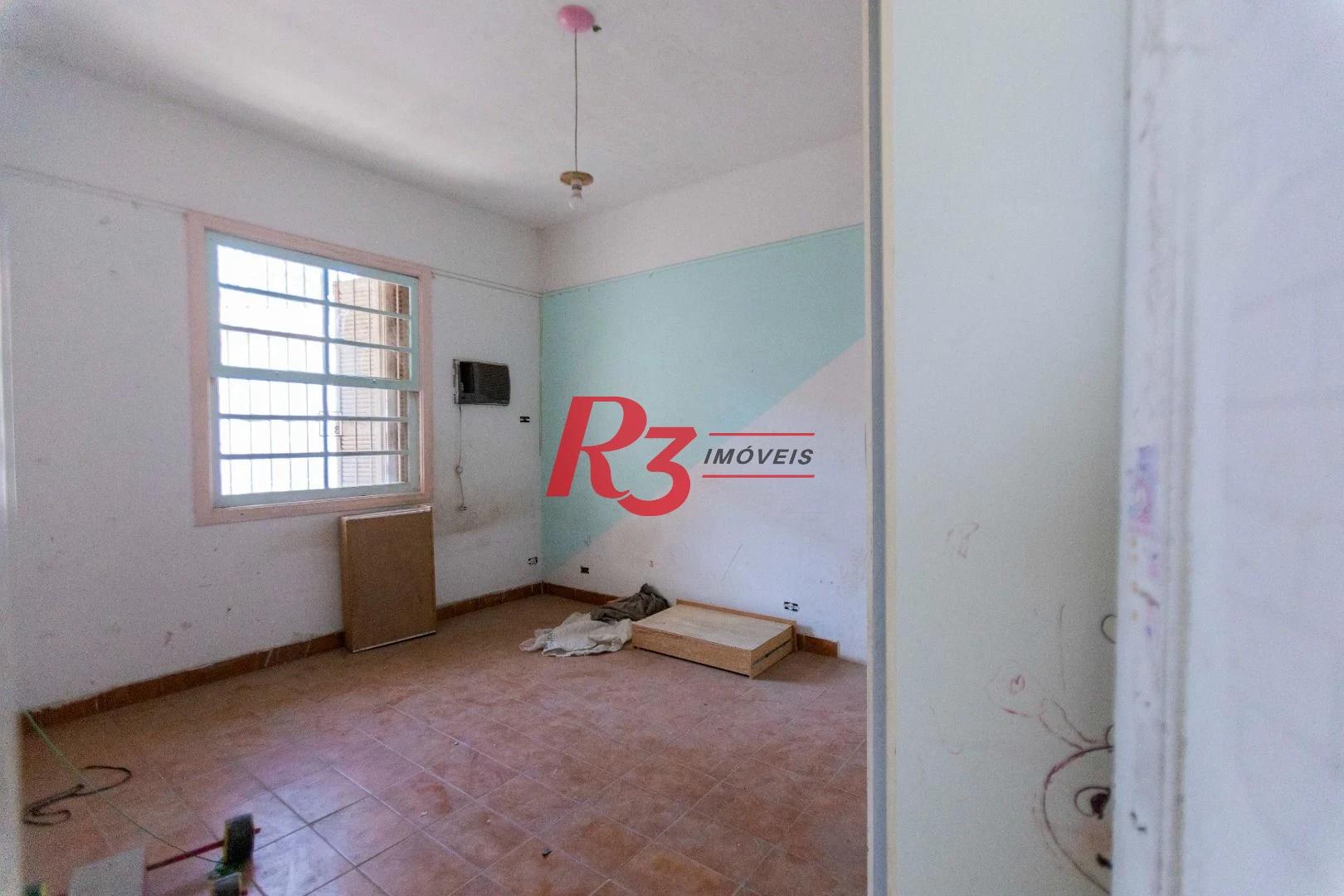 Sobrado com 4 dormitórios à venda, 258 m² por R$ 3.750.000,00 - Ponta da Praia - Santos/SP