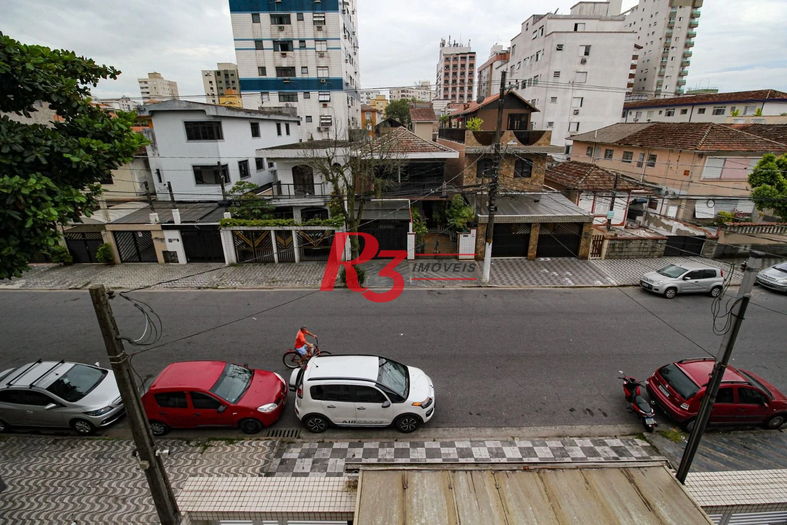 Casa com 3 dormitórios à venda, 165 m² por R$ 1.250.000,00 - Aparecida - Santos/SP