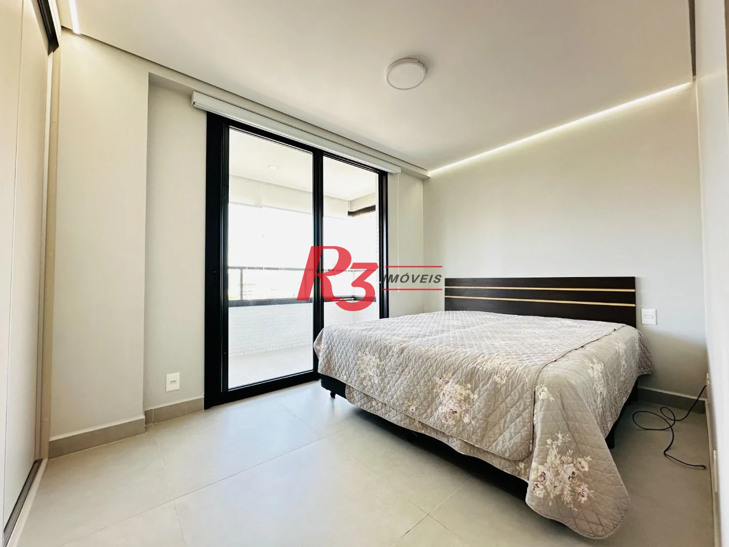 Apartamento com 3 dormitórios à venda, 116 m² por R$ 1.870.000,00 - Ponta da Praia - Santos/SP