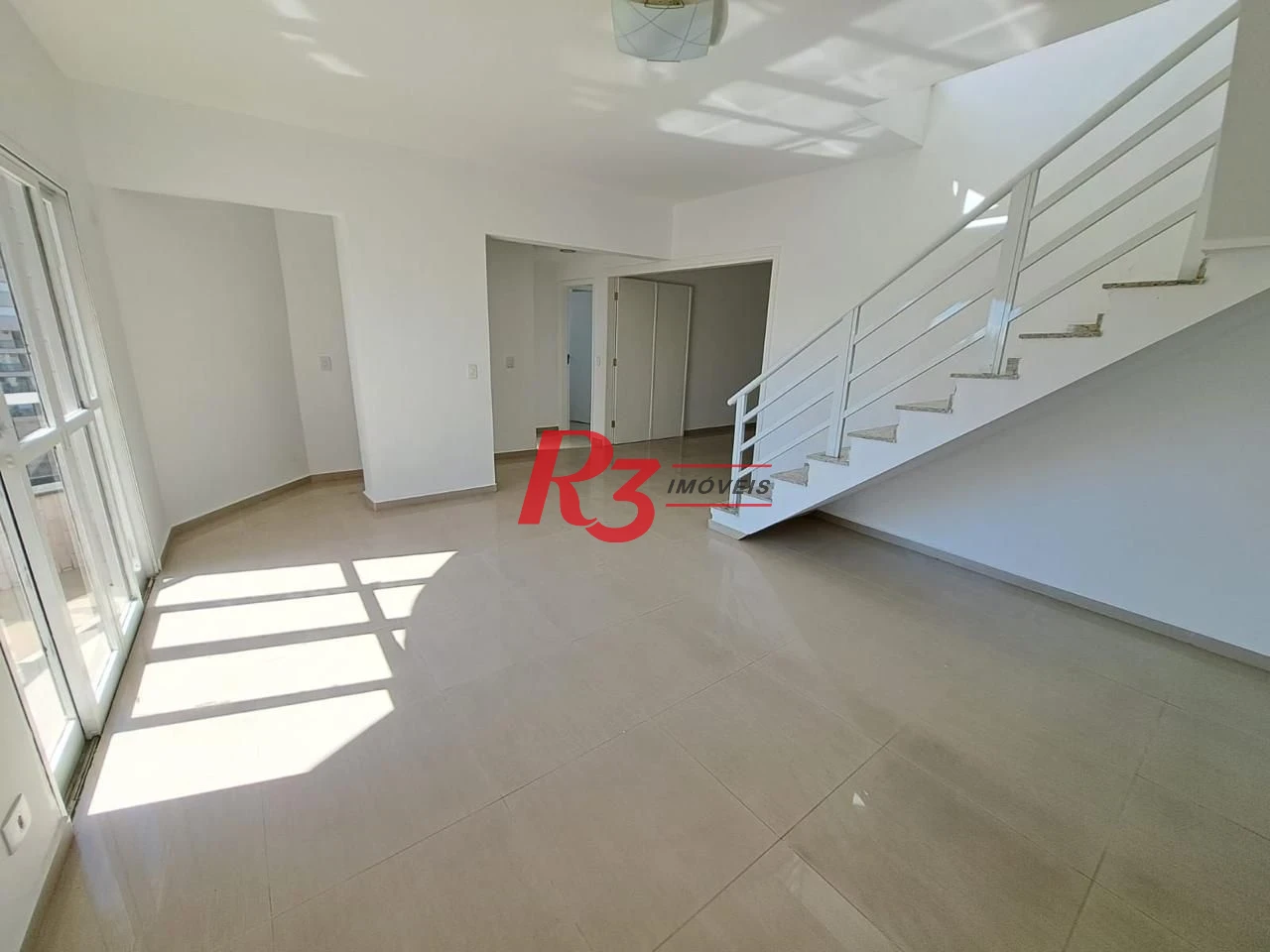 Cobertura com 3 dormitórios à venda, 422 m² por R$ 1.385.000,00 - Ponta da Praia - Santos/SP