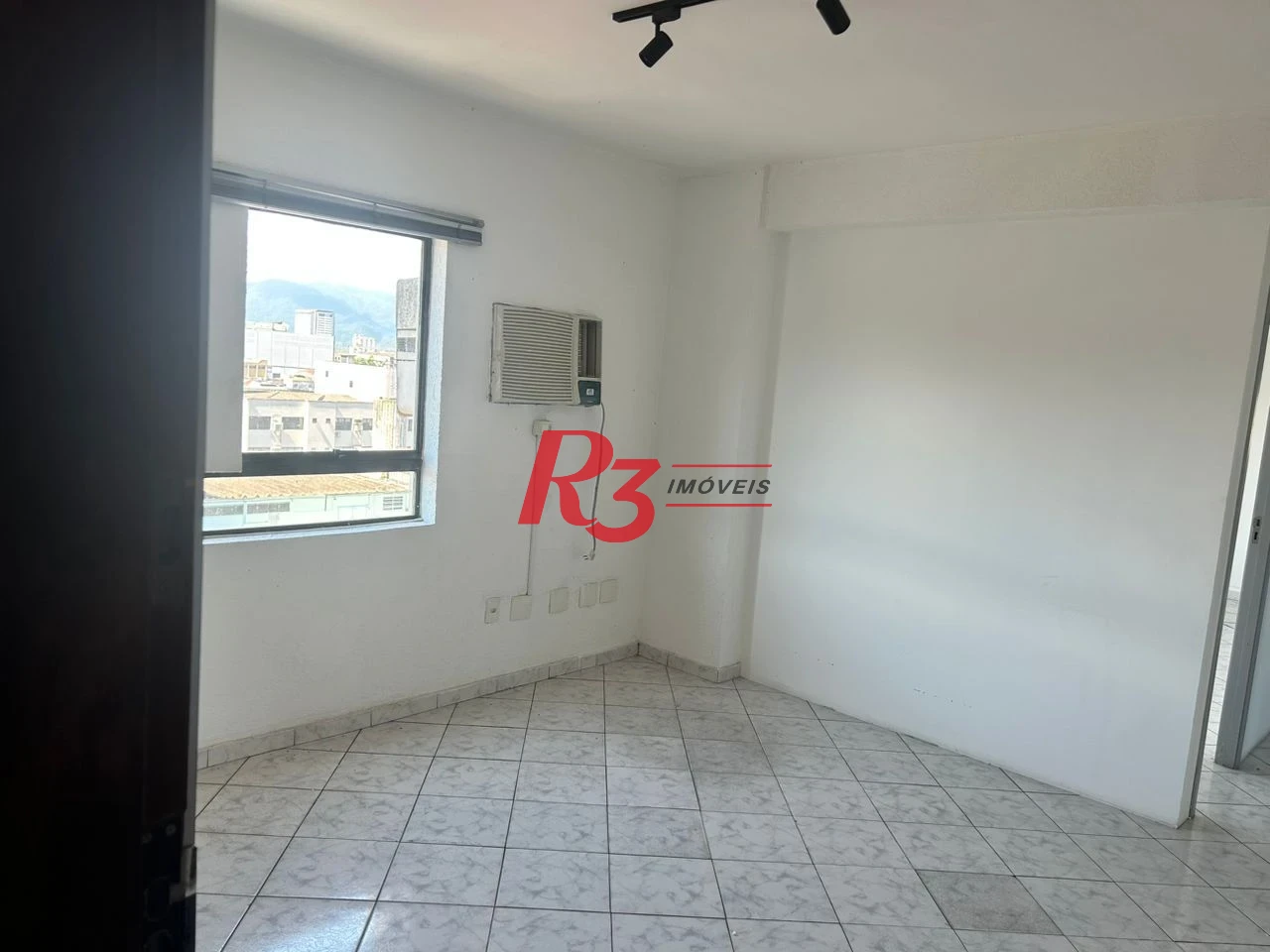 Sala para alugar, 113 m² por R$ 4.500,00/mês - Gonzaga - Santos/SP