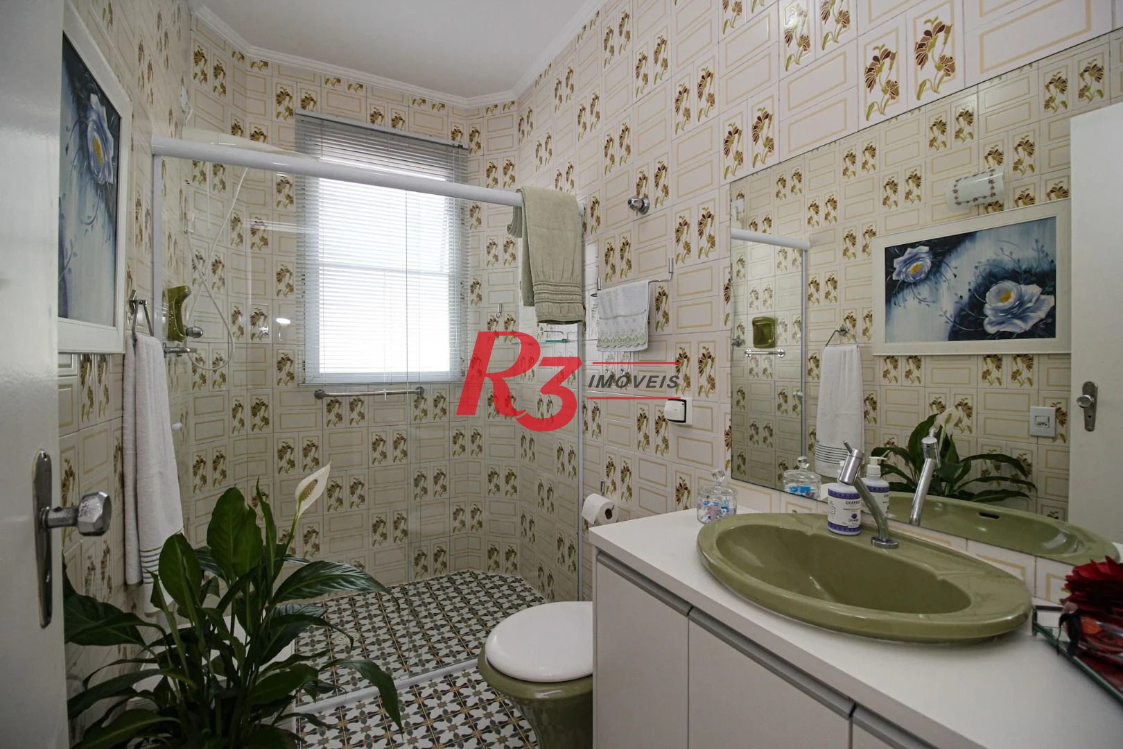 Apartamento com 2 dormitórios à venda, 92 m² por R$ 869.000,00 - Boqueirão - Santos/SP