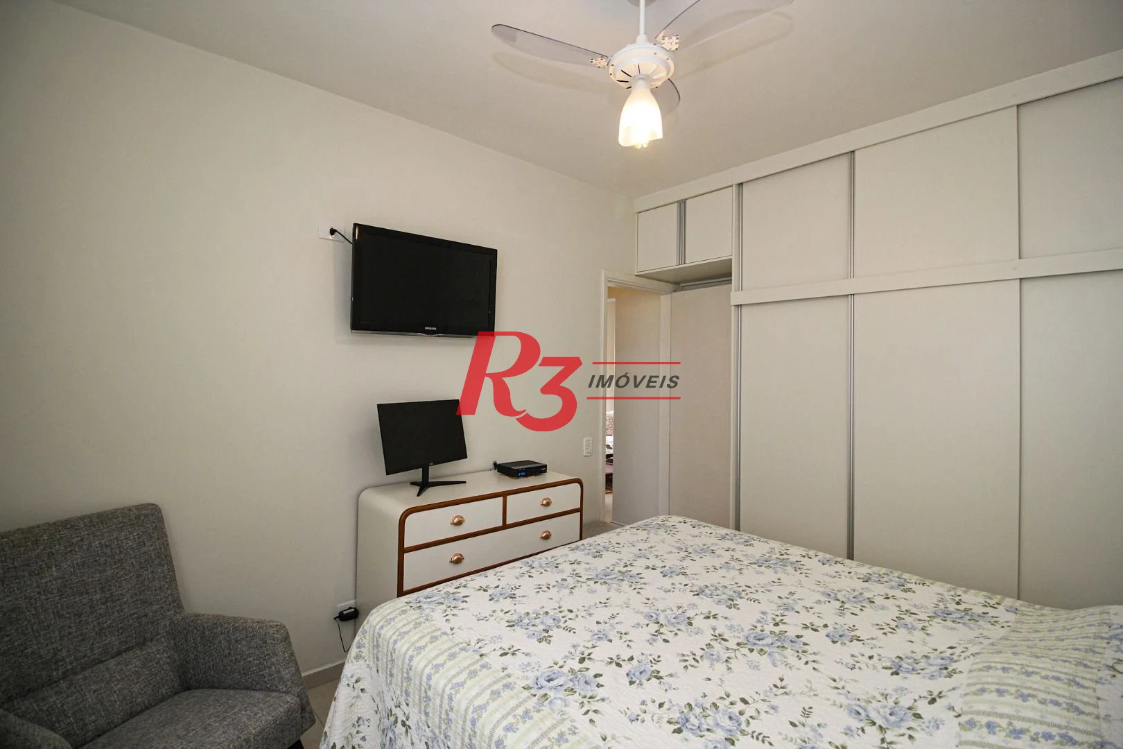 Apartamento com 2 dormitórios à venda, 92 m² por R$ 869.000,00 - Boqueirão - Santos/SP