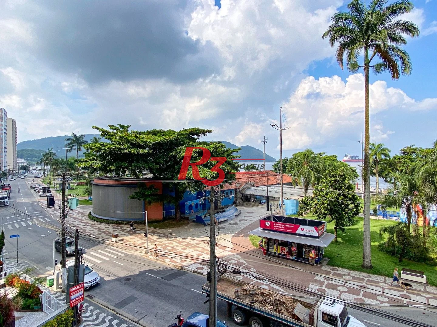 Apartamento com 3 dormitórios à venda, 178 m² por R$ 1.400.000,00 - Ponta da Praia - Santos/SP