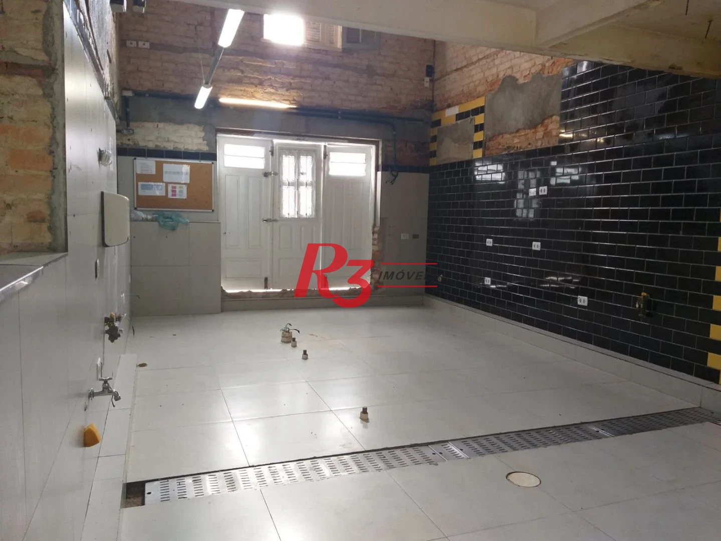 Sobrado, 350 m² - venda por R$ 1.200.000,00 ou aluguel por R$ 10.000,00/mês - Vila Belmiro - Santos/SP