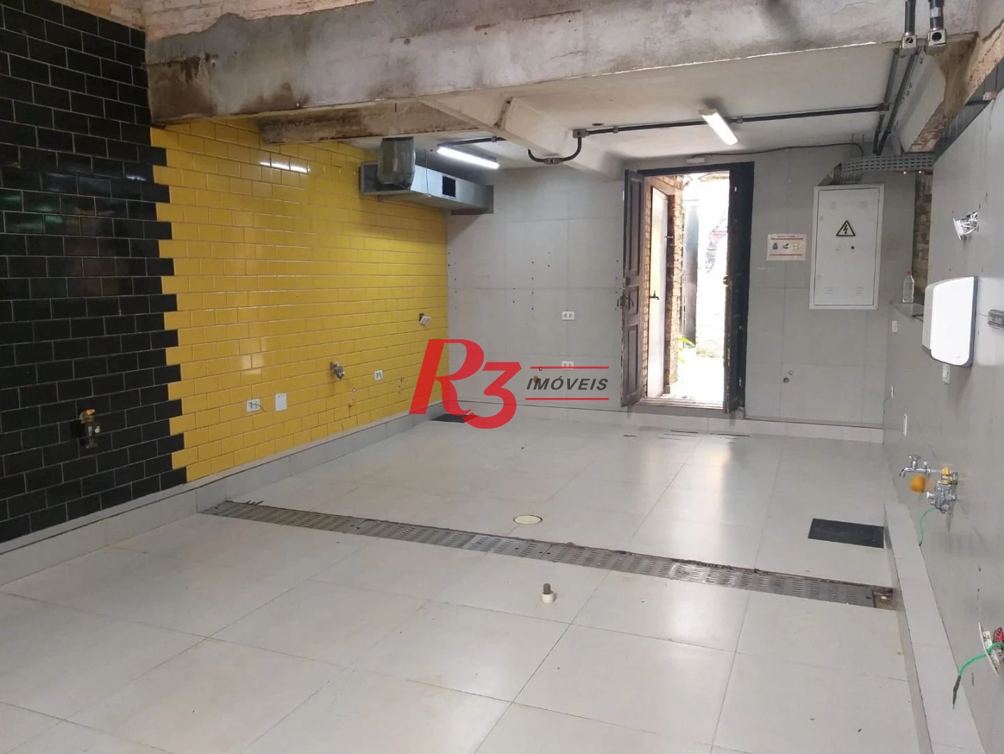 Sobrado, 350 m² - venda por R$ 1.200.000,00 ou aluguel por R$ 10.000,00/mês - Vila Belmiro - Santos/SP