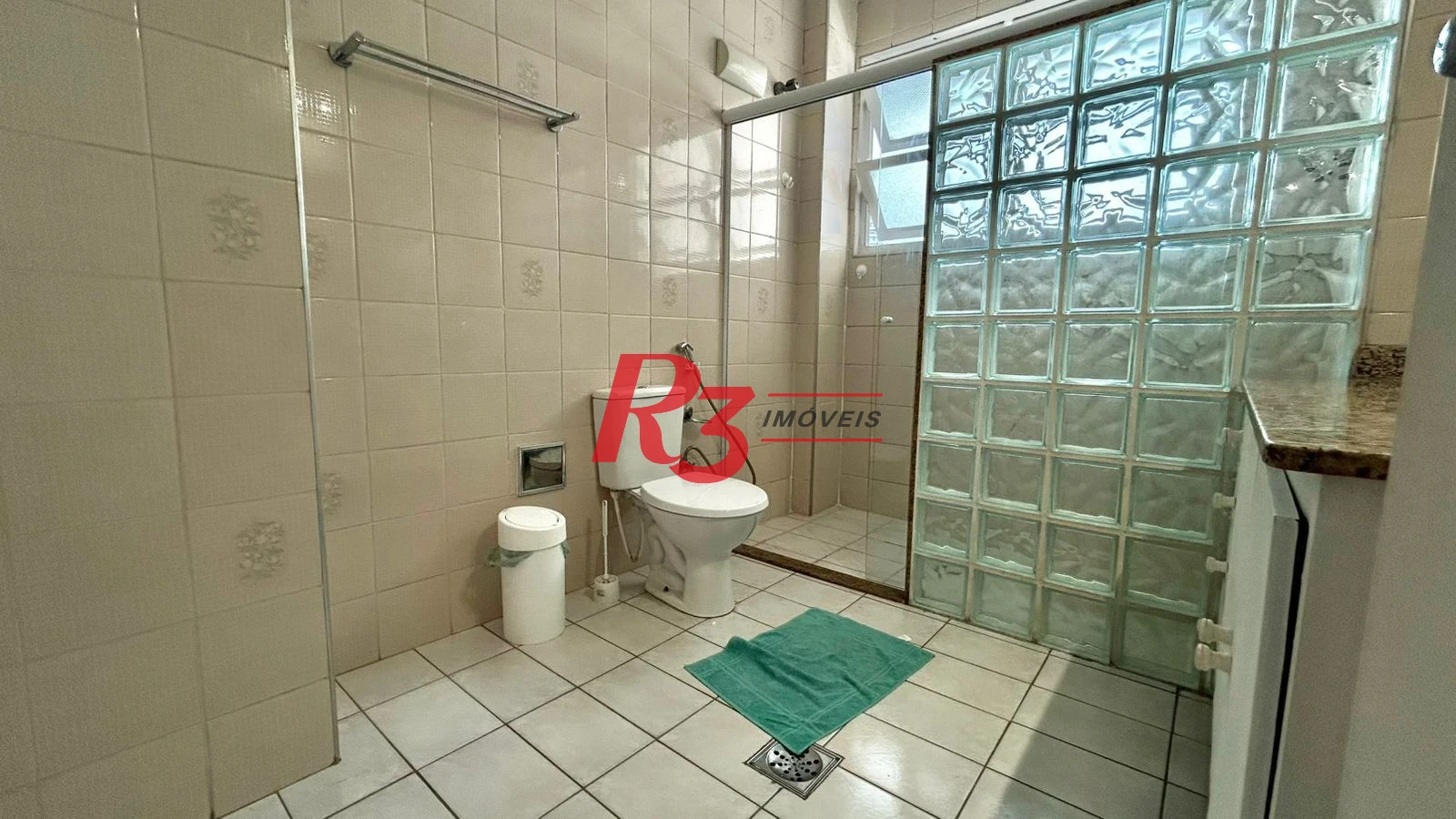 Apartamento com 3 dormitórios à venda, 80 m² por R$ 730.000,00 - Gonzaga - Santos/SP