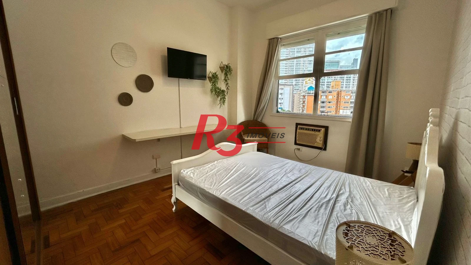 Apartamento com 3 dormitórios à venda, 80 m² por R$ 730.000,00 - Gonzaga - Santos/SP