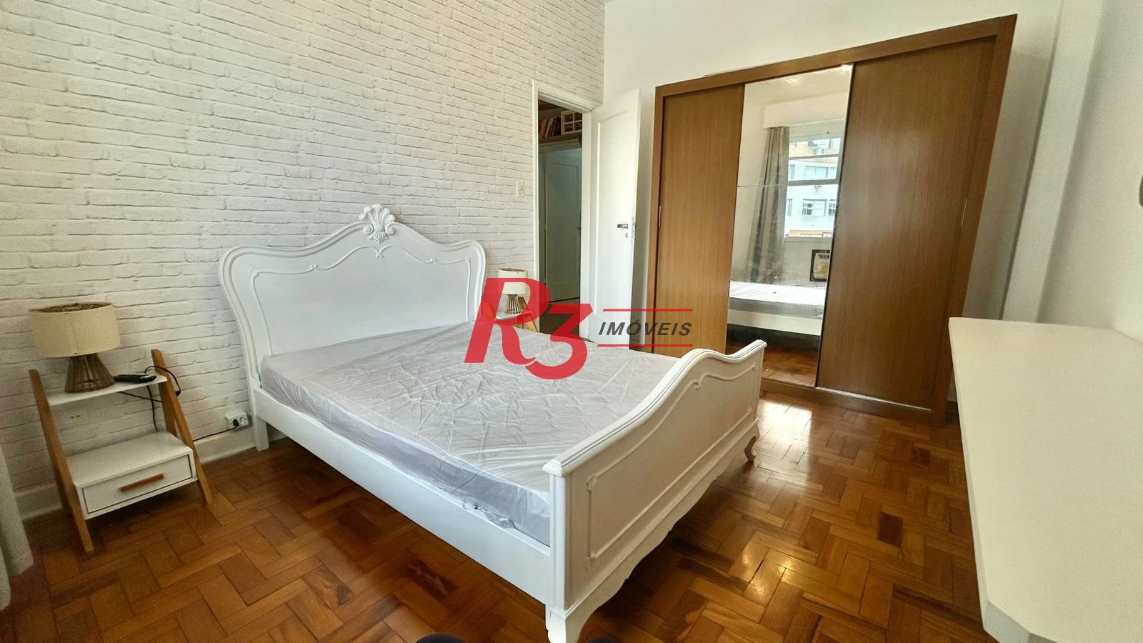 Apartamento com 3 dormitórios à venda, 80 m² por R$ 730.000,00 - Gonzaga - Santos/SP