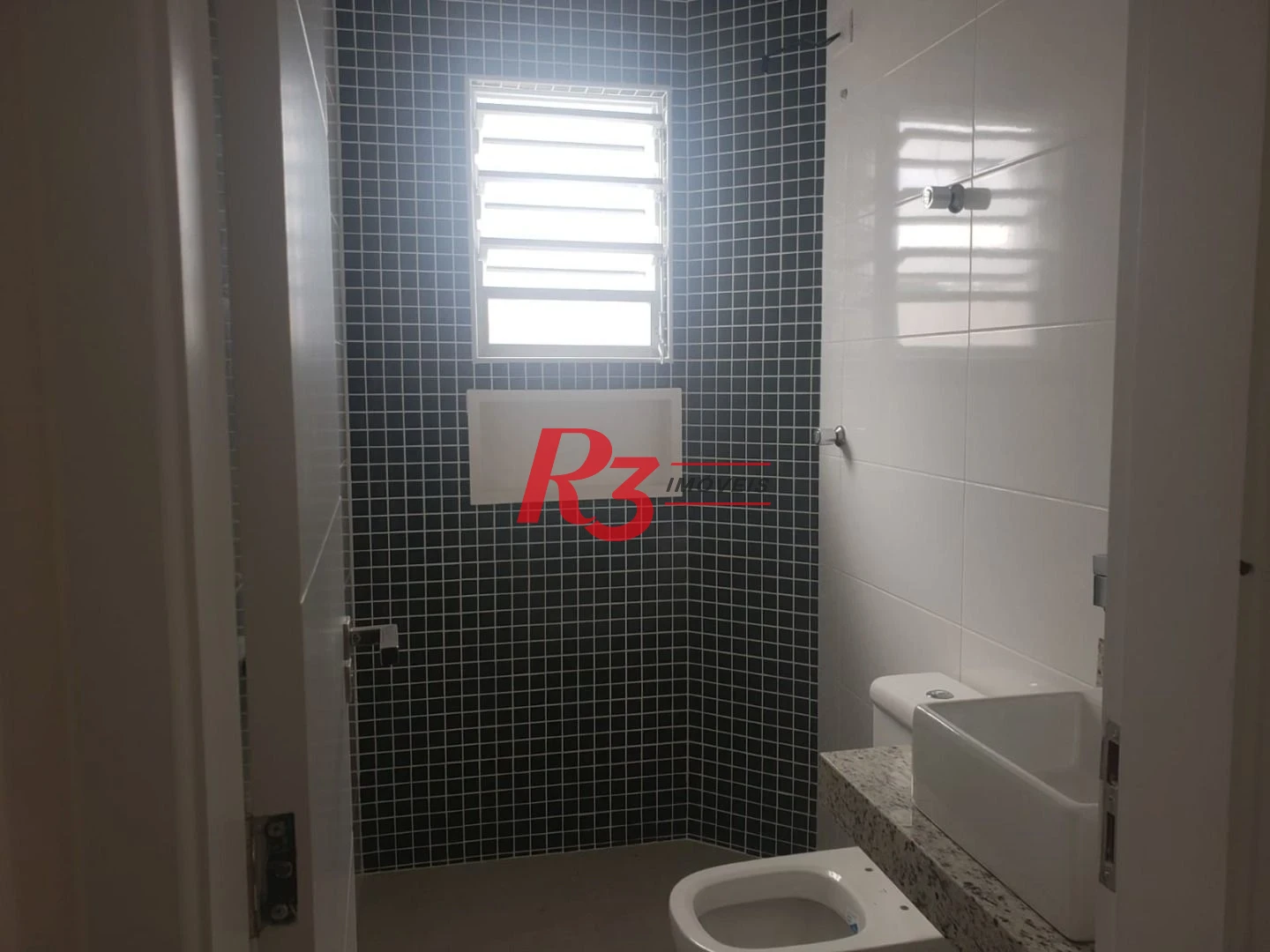 Casa com 3 dormitórios à venda, 155 m² por R$ 1.275.000,00 - Embaré - Santos/SP