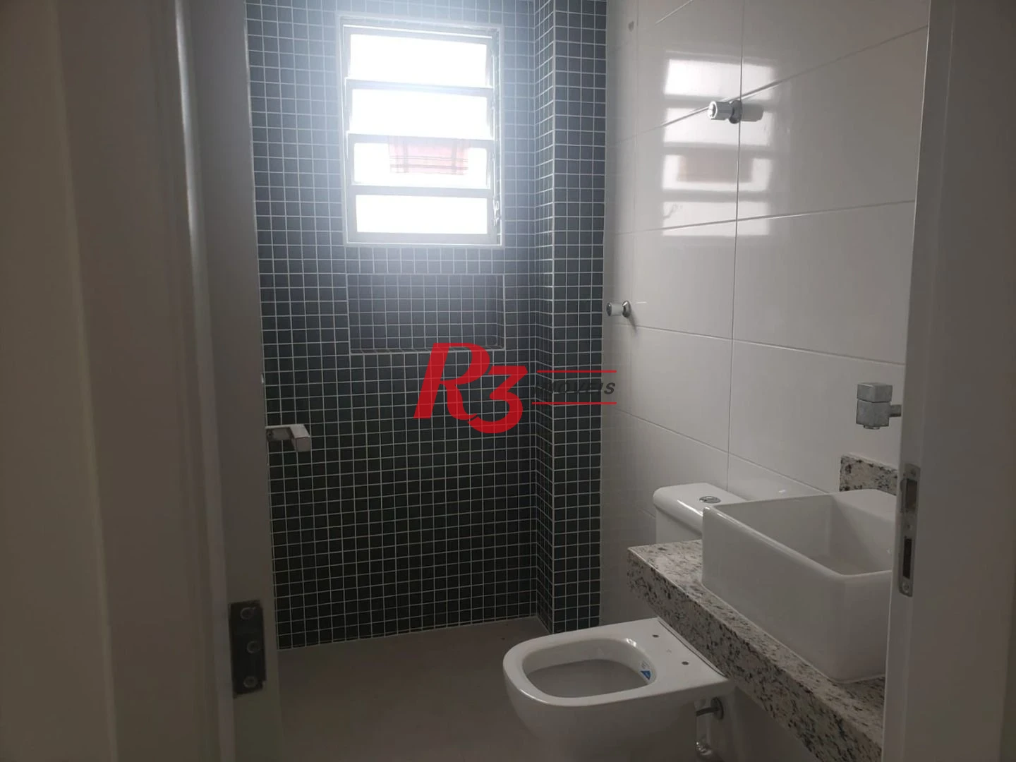Casa com 3 dormitórios à venda, 155 m² por R$ 1.275.000,00 - Embaré - Santos/SP