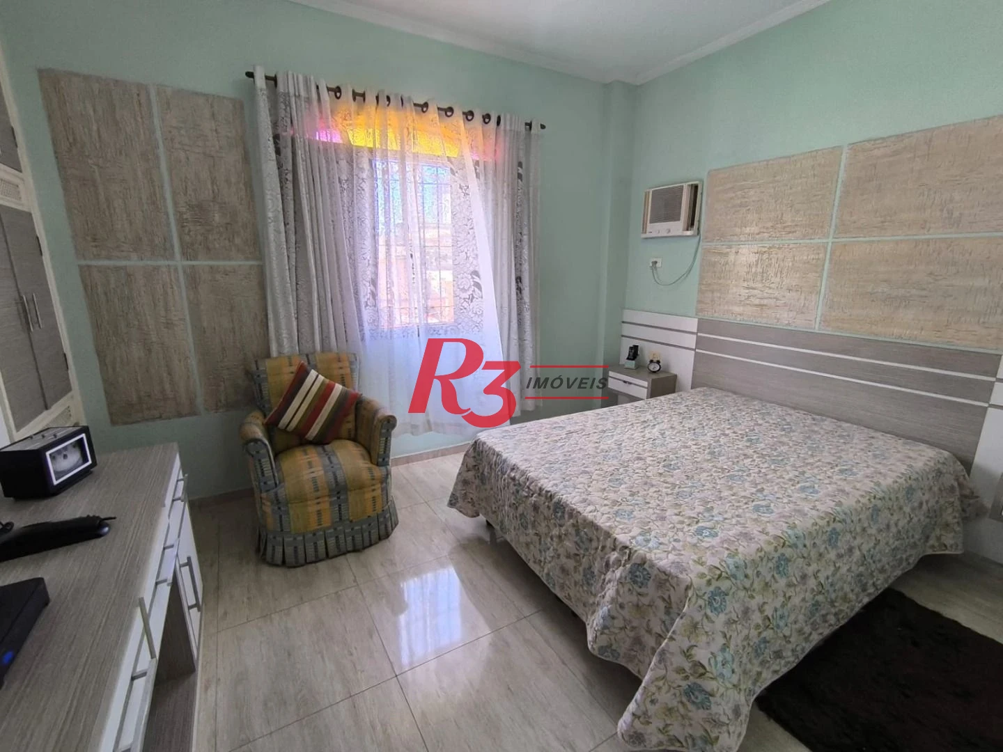 Sobrado à venda, 100 m² por R$ 710.000,00 - Vila Valença - São Vicente/SP