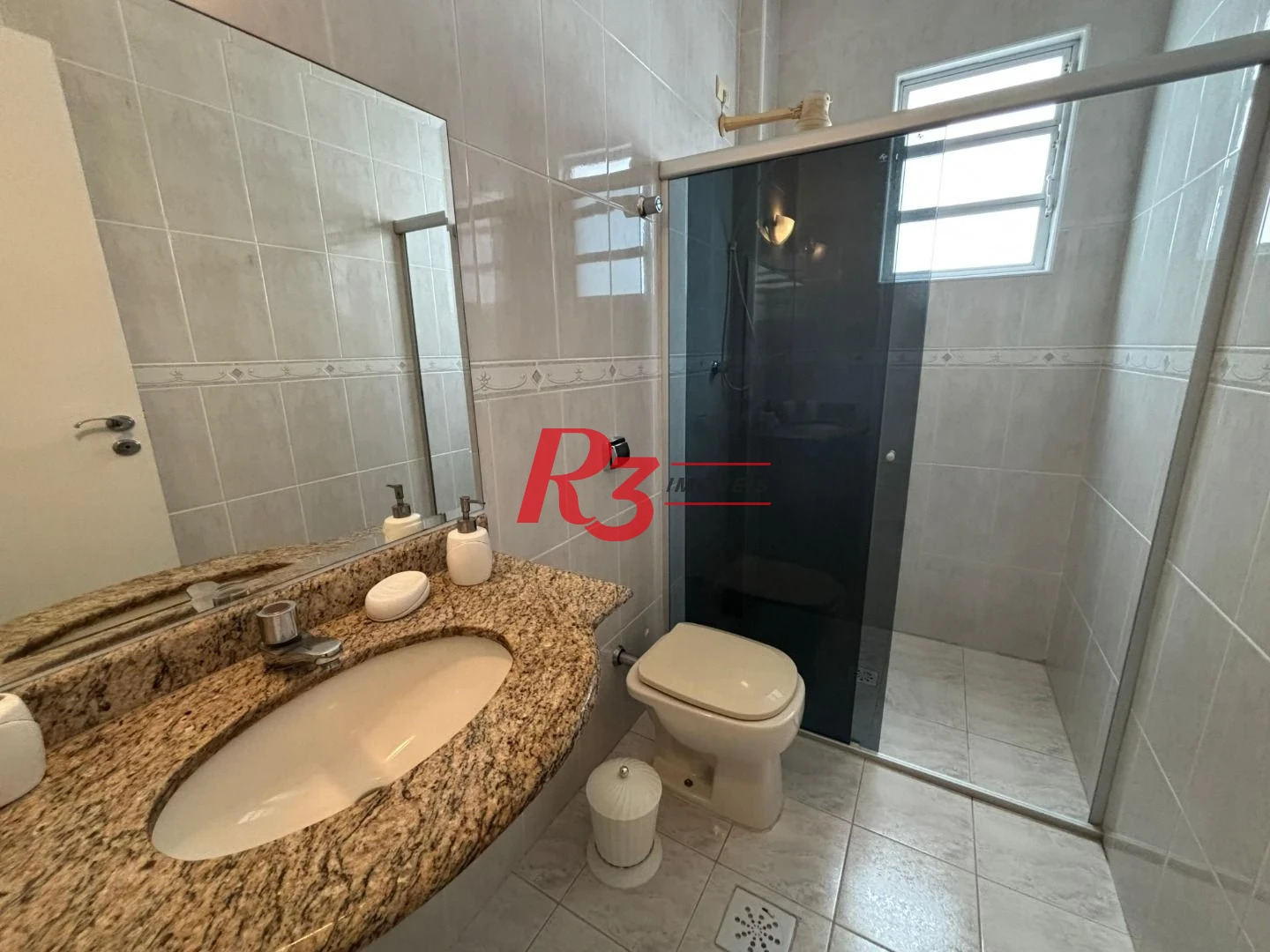 Casa com 4 dormitórios à venda, 277 m² por R$ 1.800.000,00 - Boqueirão - Santos/SP