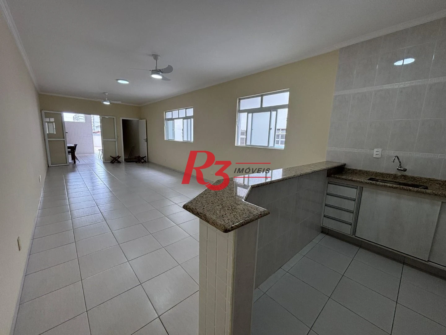 Casa com 4 dormitórios à venda, 277 m² por R$ 1.800.000,00 - Boqueirão - Santos/SP