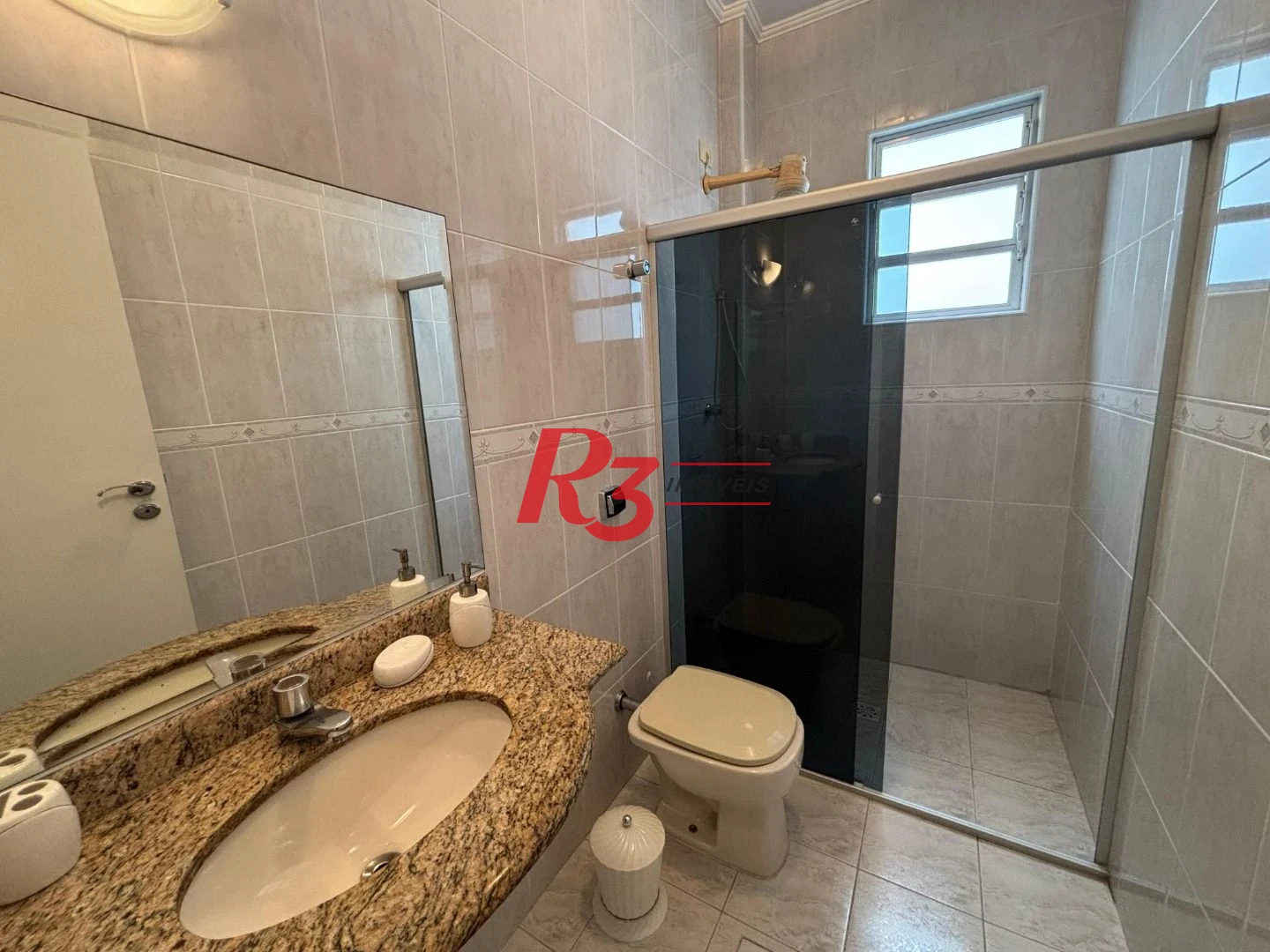 Casa com 4 dormitórios à venda, 277 m² por R$ 1.800.000,00 - Boqueirão - Santos/SP