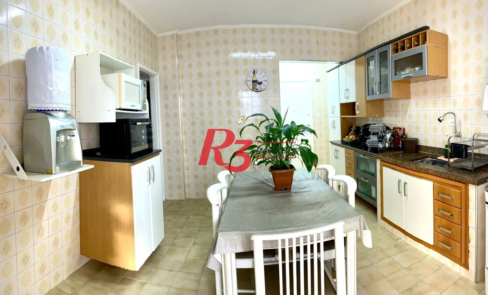Apartamento com 2 dormitórios à venda, 127 m² por R$ 630.000,00 - Embaré - Santos/SP