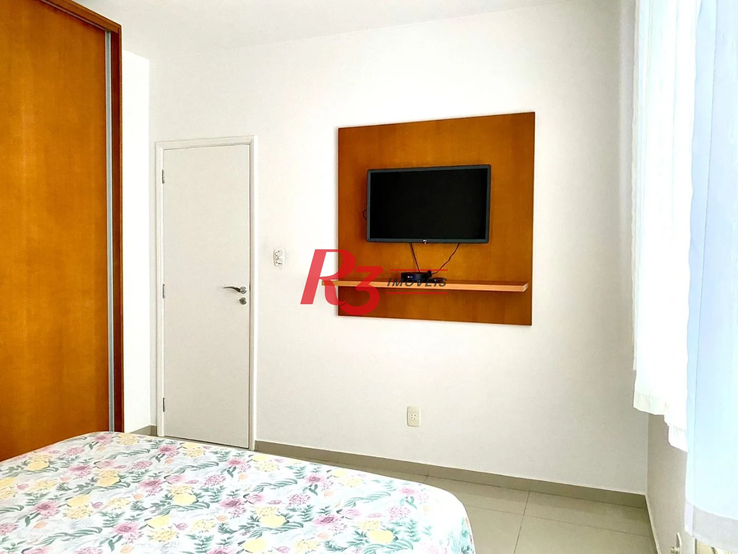 Apartamento com 2 dormitórios à venda, 127 m² por R$ 630.000,00 - Embaré - Santos/SP