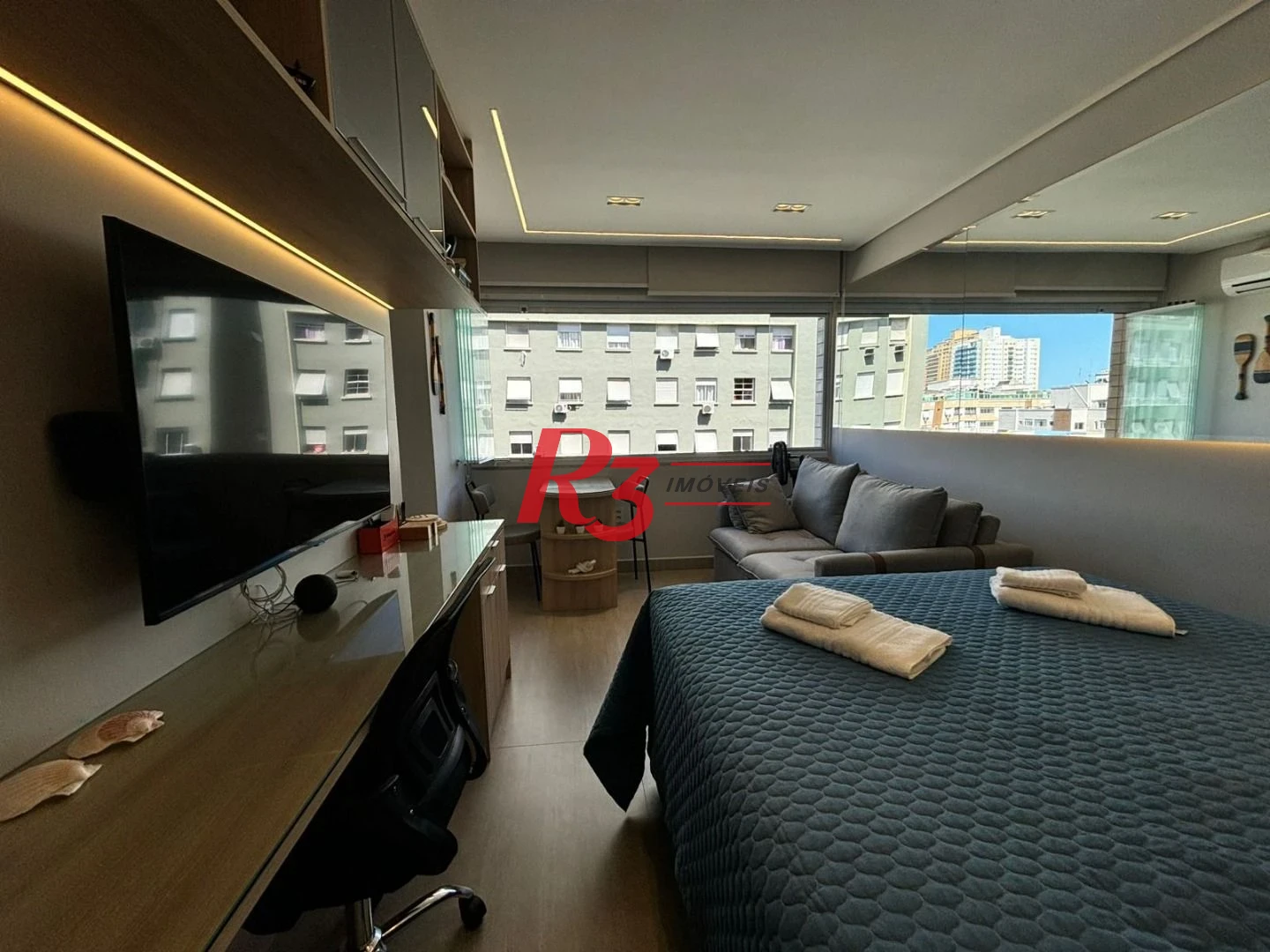 Kitnet com 1 dormitório, 28 m² - venda por R$ 480.000,00 ou aluguel por R$ 3.590,02/mês - Embaré - Santos/SP