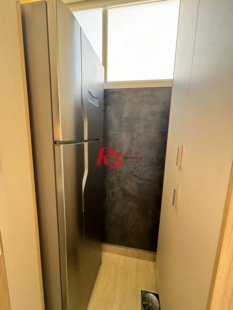 Kitnet com 1 dormitório, 28 m² - venda por R$ 480.000,00 ou aluguel por R$ 3.590,02/mês - Embaré - Santos/SP