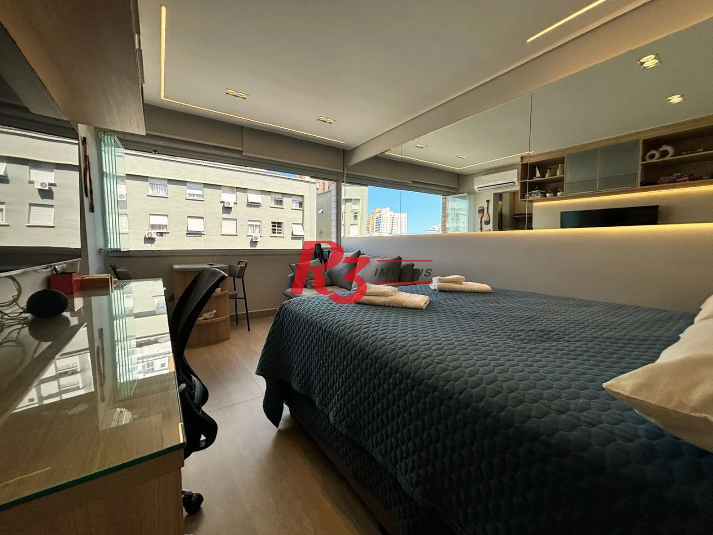 Kitnet com 1 dormitório, 28 m² - venda por R$ 480.000,00 ou aluguel por R$ 3.590,02/mês - Embaré - Santos/SP
