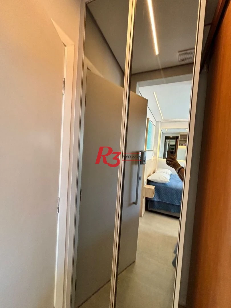 Kitnet com 1 dormitório, 28 m² - venda por R$ 480.000,00 ou aluguel por R$ 3.590,02/mês - Embaré - Santos/SP