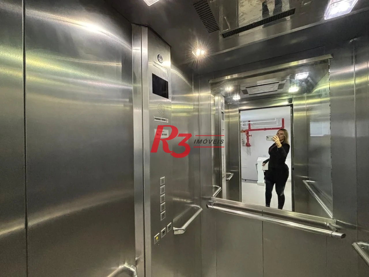 Prédio para alugar, 1000 m² por R$ 35.800,00/mês - Gonzaga - Santos/SP