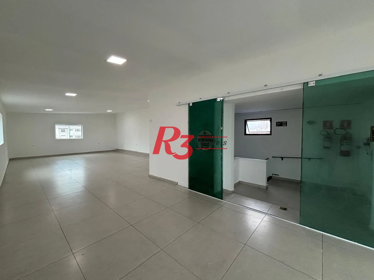 Prédio para alugar, 1000 m² por R$ 35.800,00/mês - Gonzaga - Santos/SP