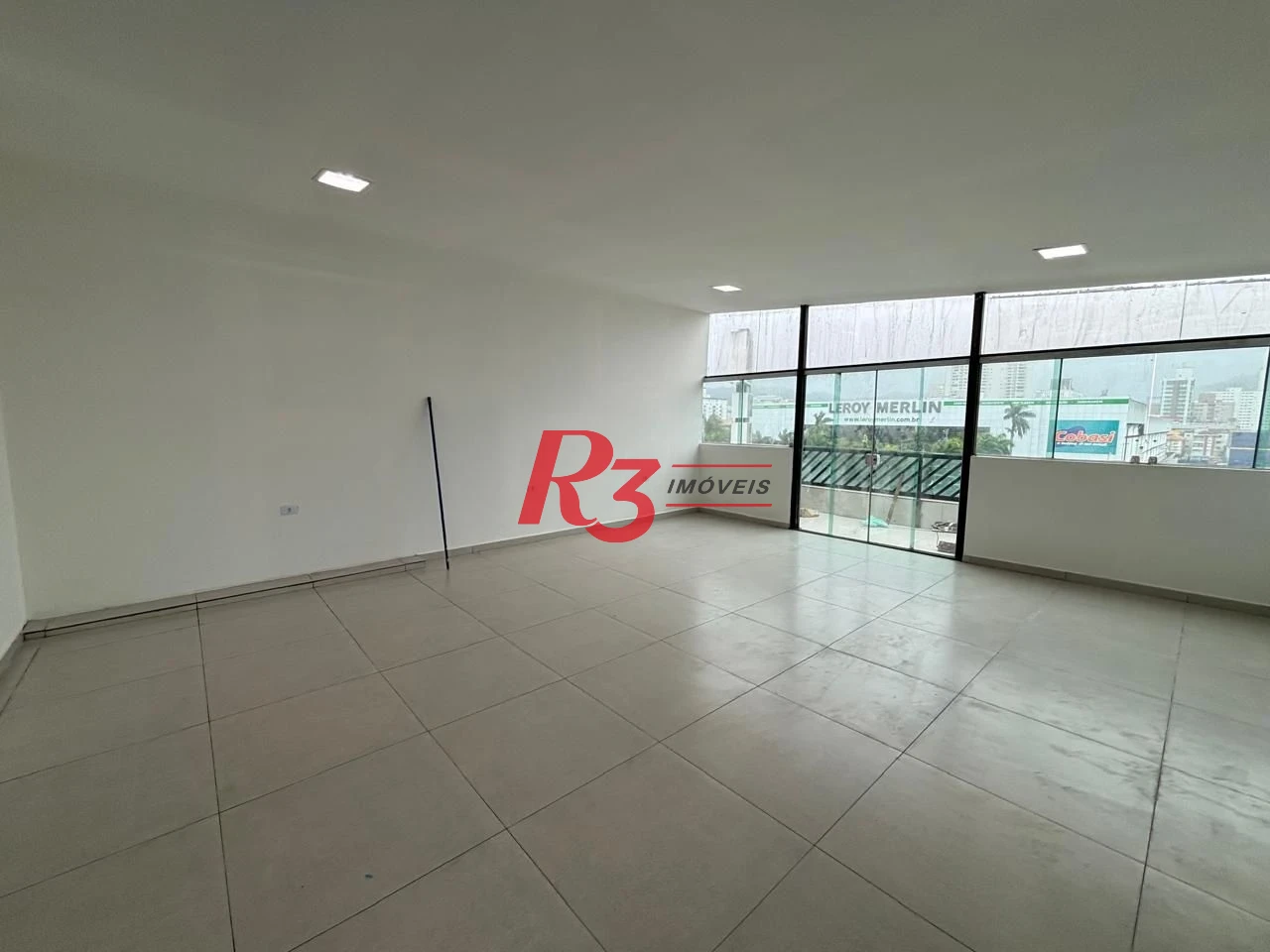 Prédio para alugar, 1000 m² por R$ 35.800,00/mês - Gonzaga - Santos/SP
