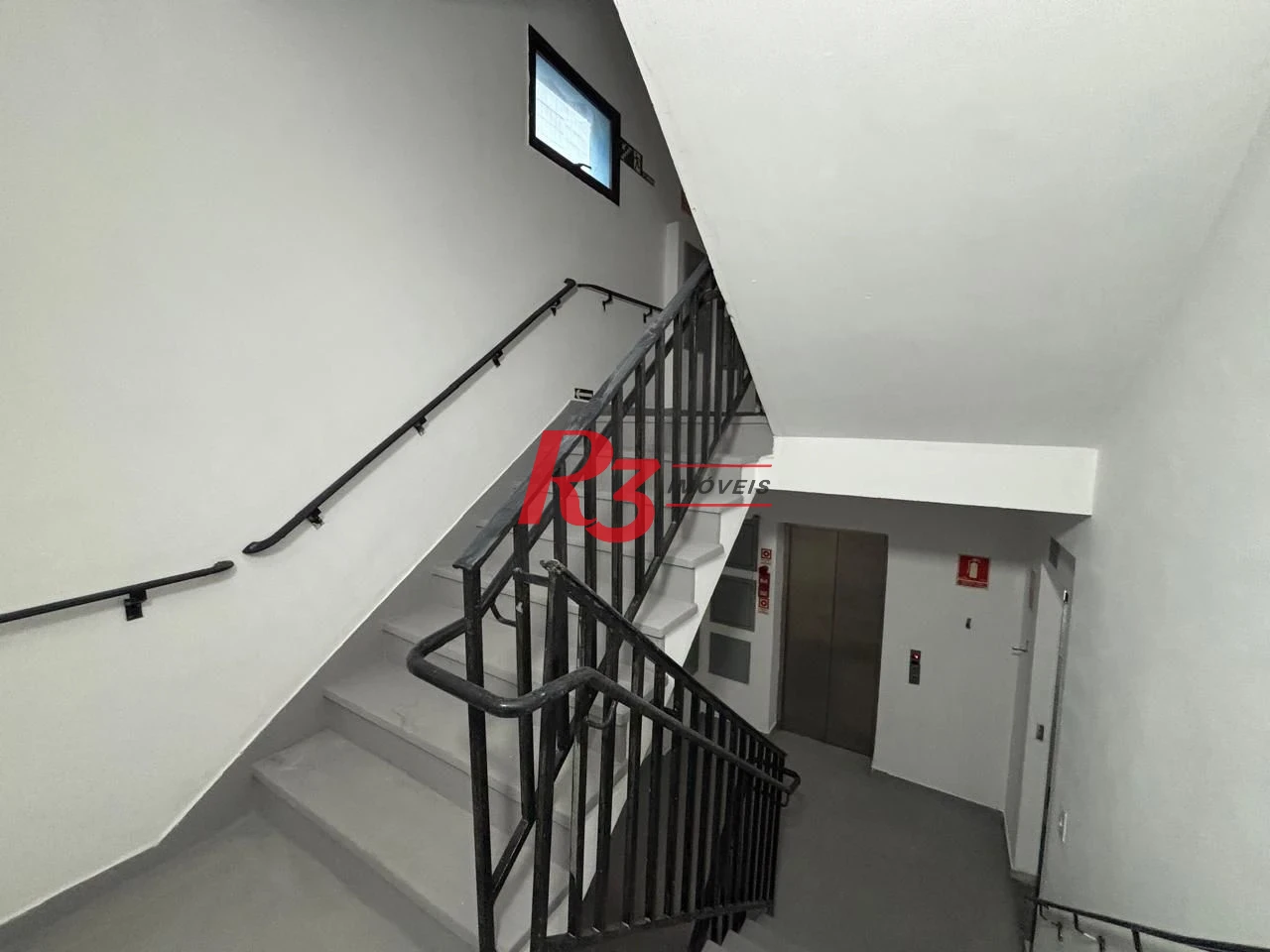 Prédio para alugar, 1000 m² por R$ 35.800,00/mês - Gonzaga - Santos/SP