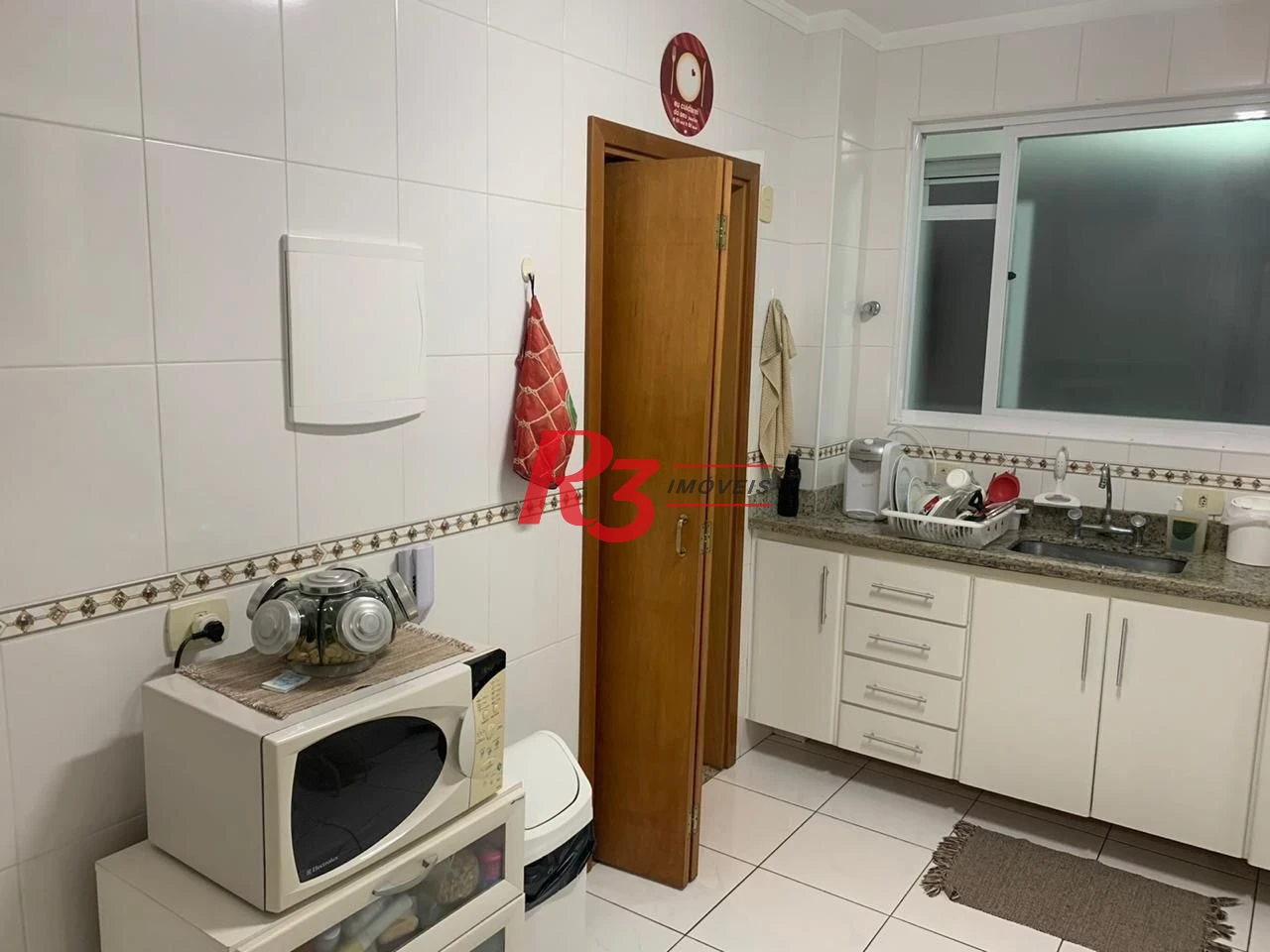 Village com 3 dormitórios à venda, 186 m² por R$ 1.278.000,00 - Gonzaga - Santos/SP