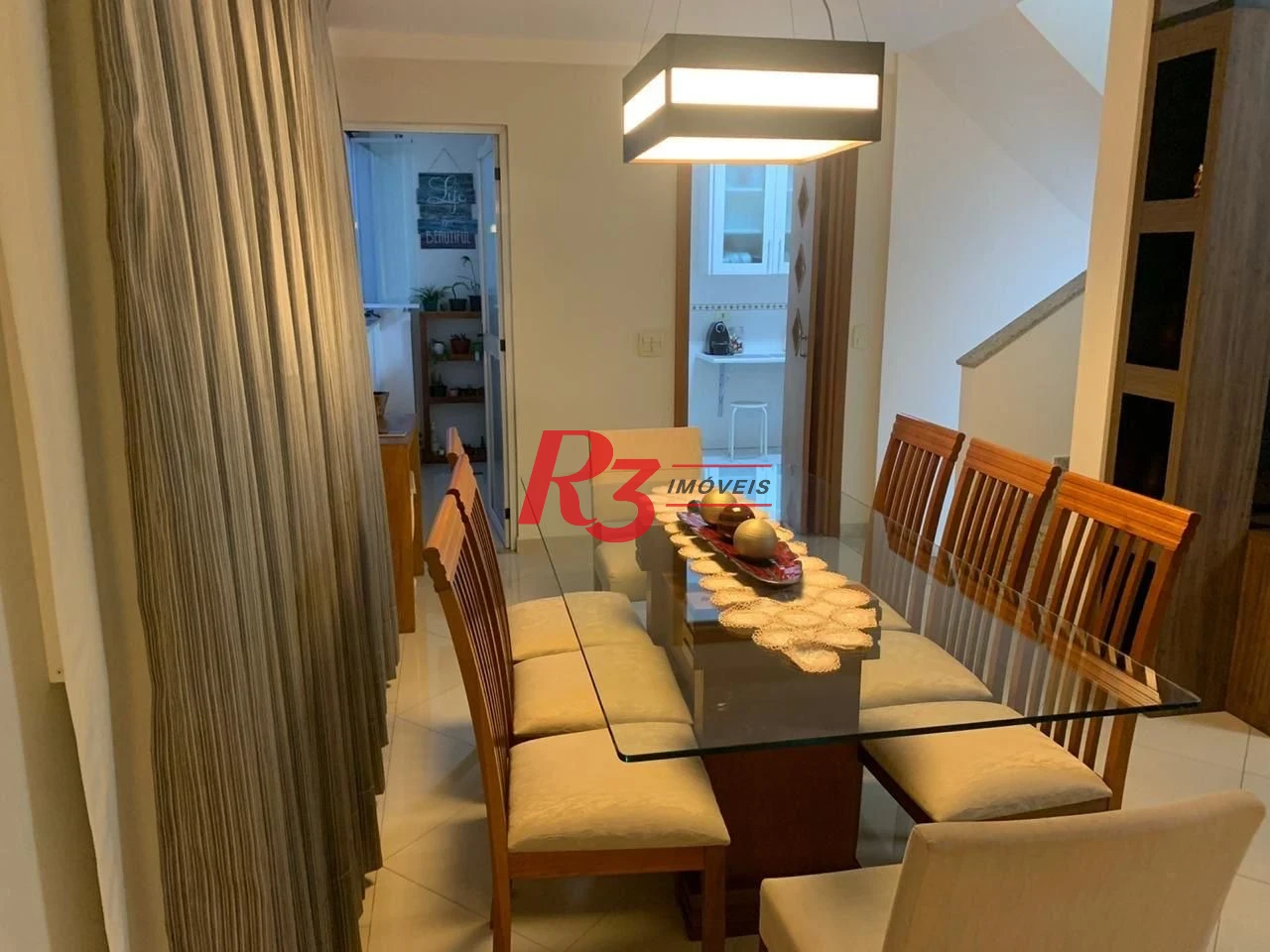 Village com 3 dormitórios à venda, 186 m² por R$ 1.278.000,00 - Gonzaga - Santos/SP