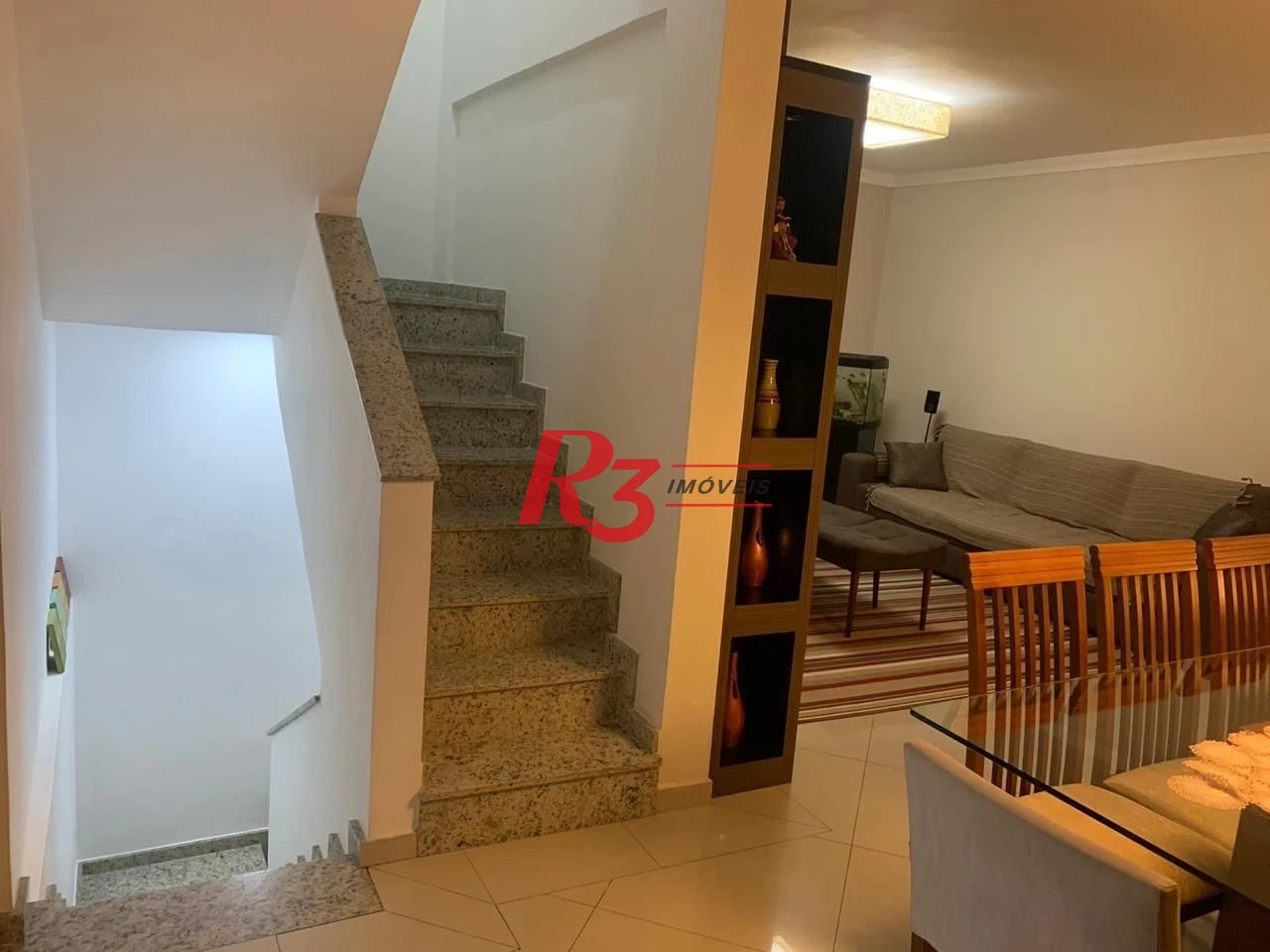 Village com 3 dormitórios à venda, 186 m² por R$ 1.278.000,00 - Gonzaga - Santos/SP