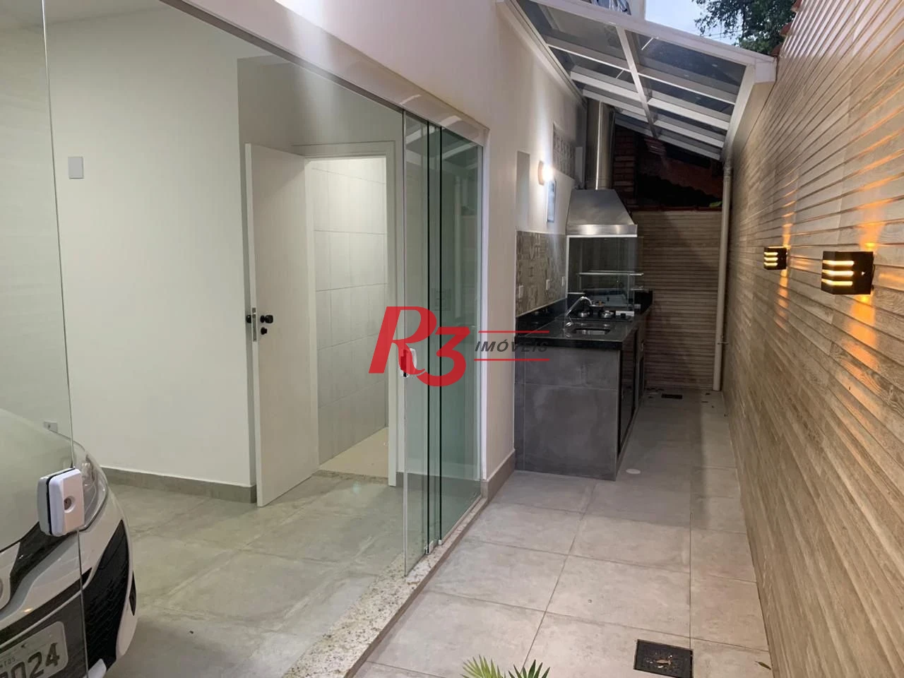 Village com 3 dormitórios à venda, 186 m² por R$ 1.278.000,00 - Gonzaga - Santos/SP