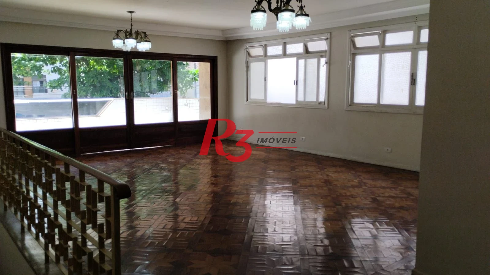 Casa com 3 dormitórios para alugar, 215 m² por R$ 6.916,01/mês - Ponta da Praia - Santos/SP