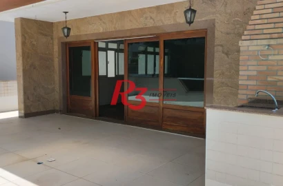 Casa com 3 dormitórios para alugar, 215 m² por R$ 6.916,01/mês - Ponta da Praia - Santos/SP