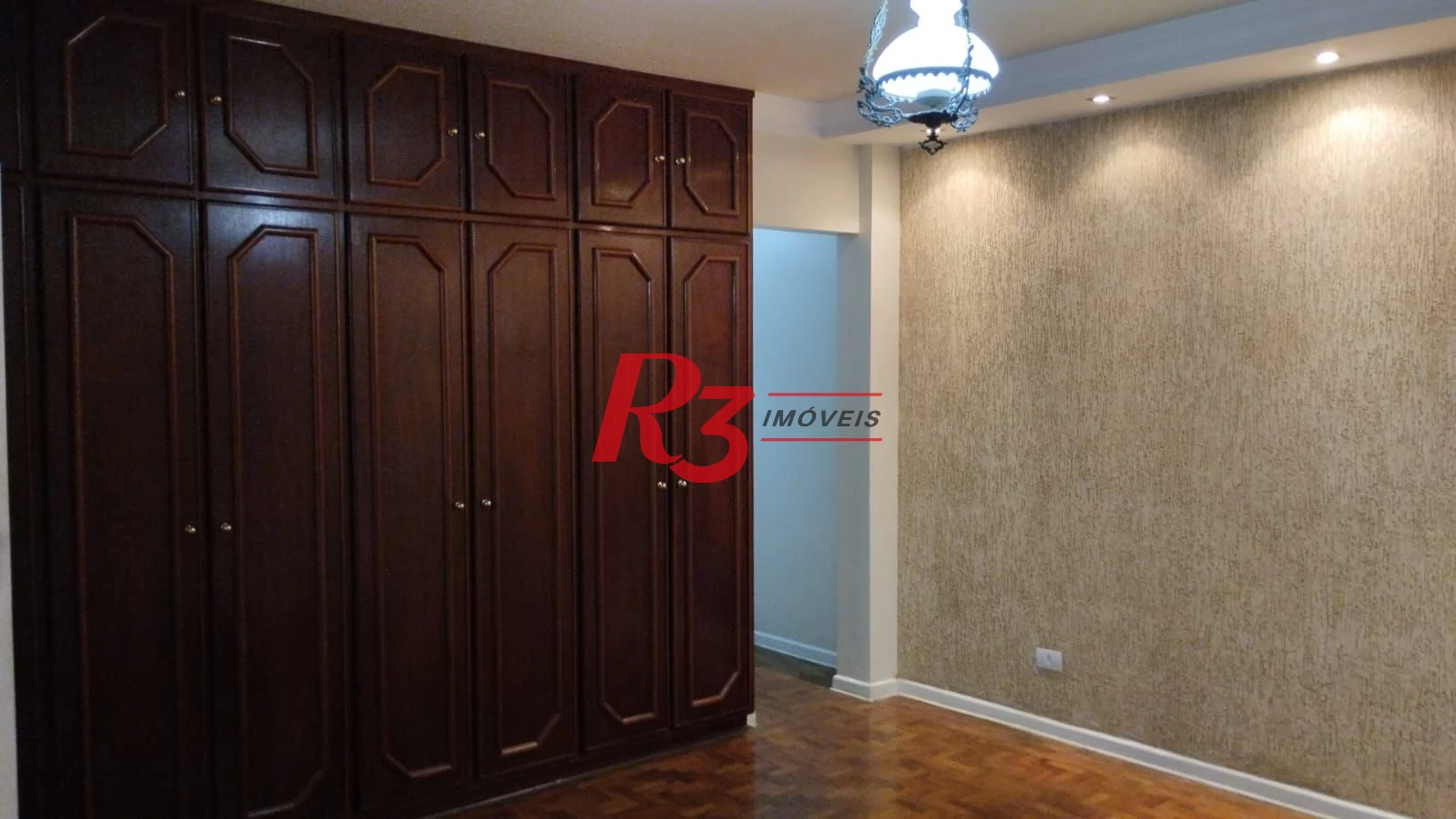 Casa com 3 dormitórios para alugar, 215 m² por R$ 6.916,01/mês - Ponta da Praia - Santos/SP