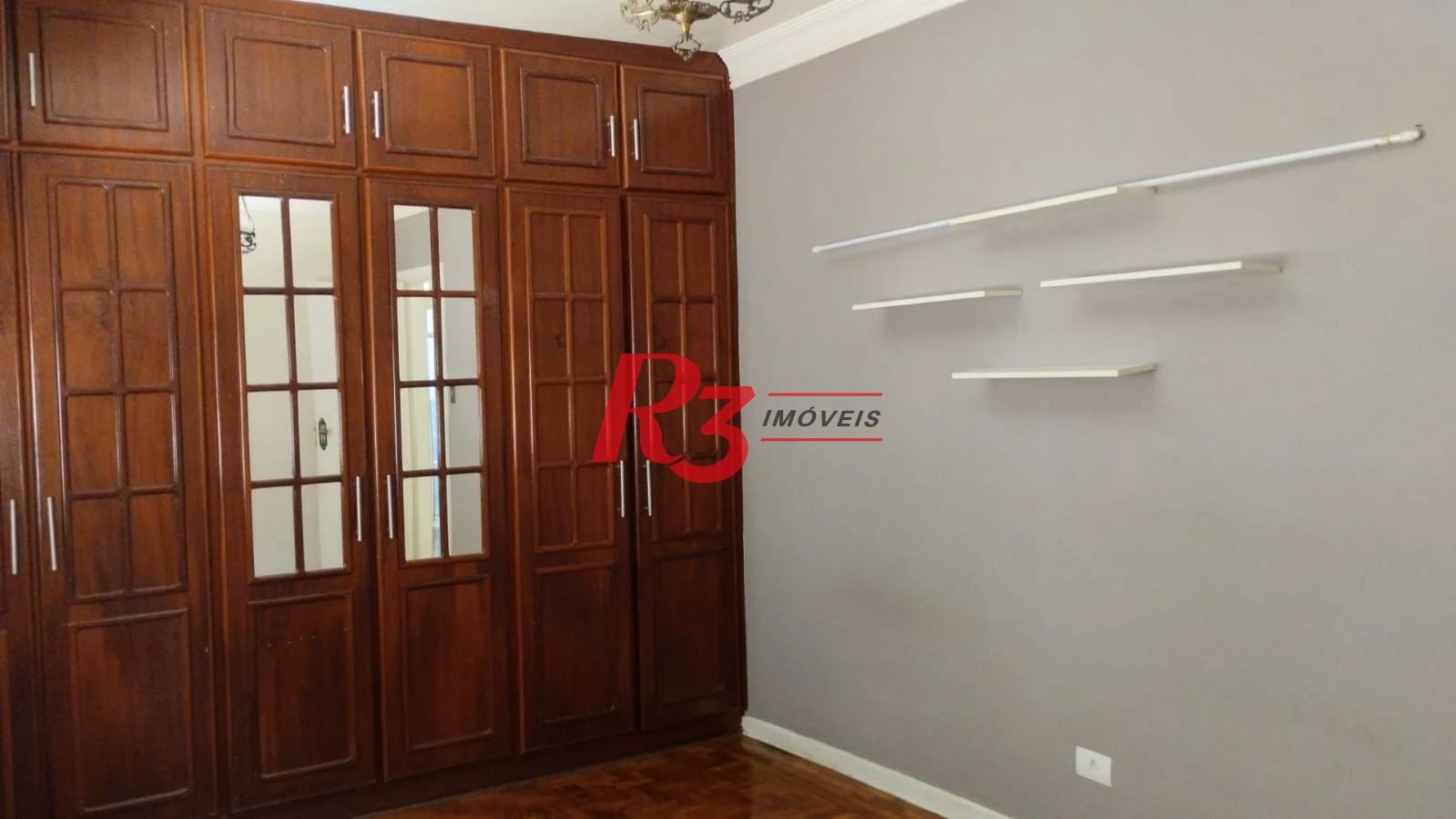 Casa com 3 dormitórios para alugar, 215 m² por R$ 6.916,01/mês - Ponta da Praia - Santos/SP