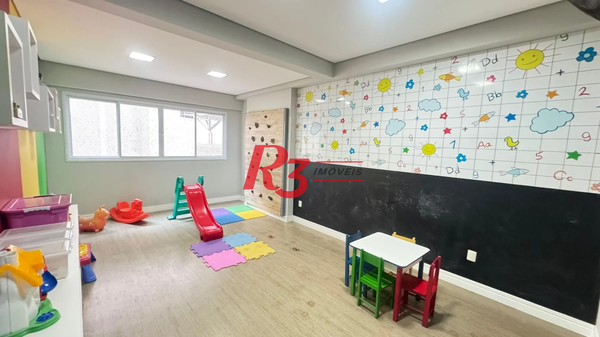 Apartamento Duplex com 4 dormitórios à venda, 270 m² por R$ 5.200.000,00 - Pompéia - Santos/SP