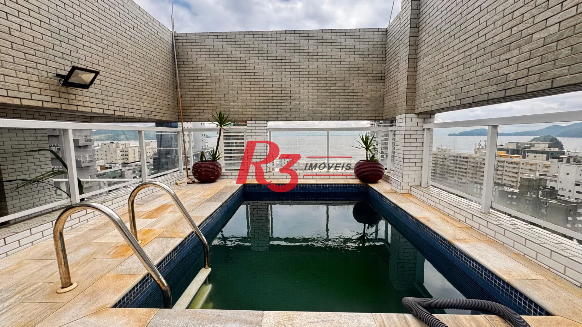 Apartamento Duplex com 4 dormitórios à venda, 270 m² por R$ 5.200.000,00 - Pompéia - Santos/SP