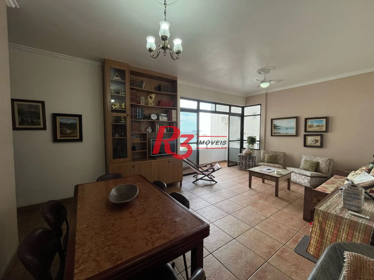 Apartamento com 4 dormitórios à venda, 140 m² por R$ 890.000,00 - Pitangueiras - Guarujá/SP