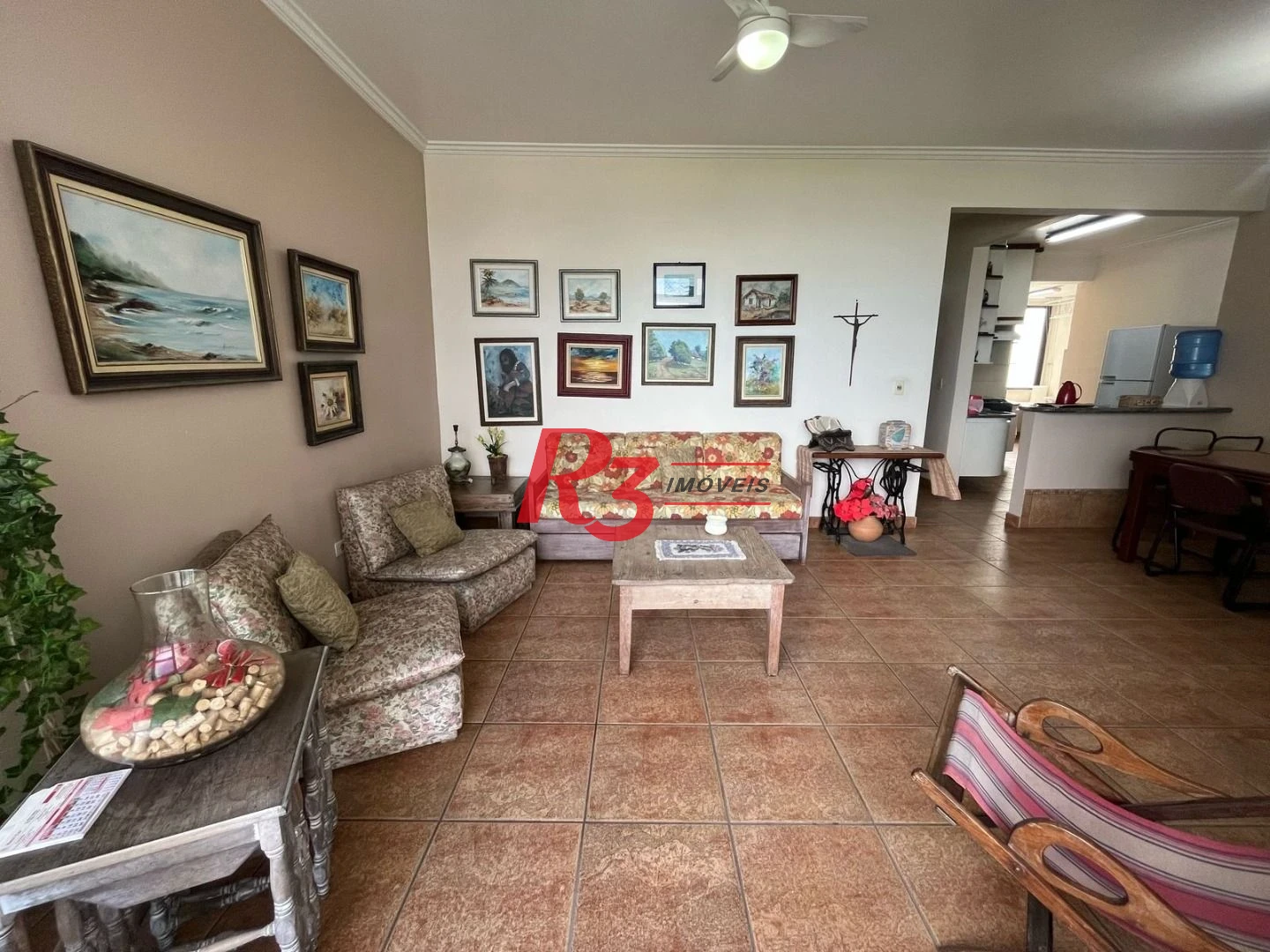 Apartamento com 4 dormitórios à venda, 140 m² por R$ 890.000,00 - Pitangueiras - Guarujá/SP