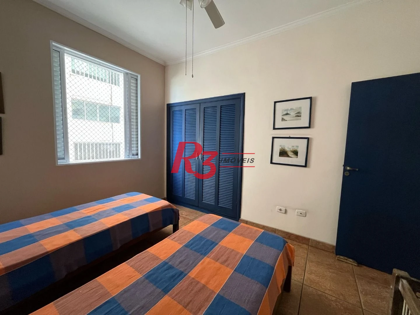 Apartamento com 4 dormitórios à venda, 140 m² por R$ 890.000,00 - Pitangueiras - Guarujá/SP