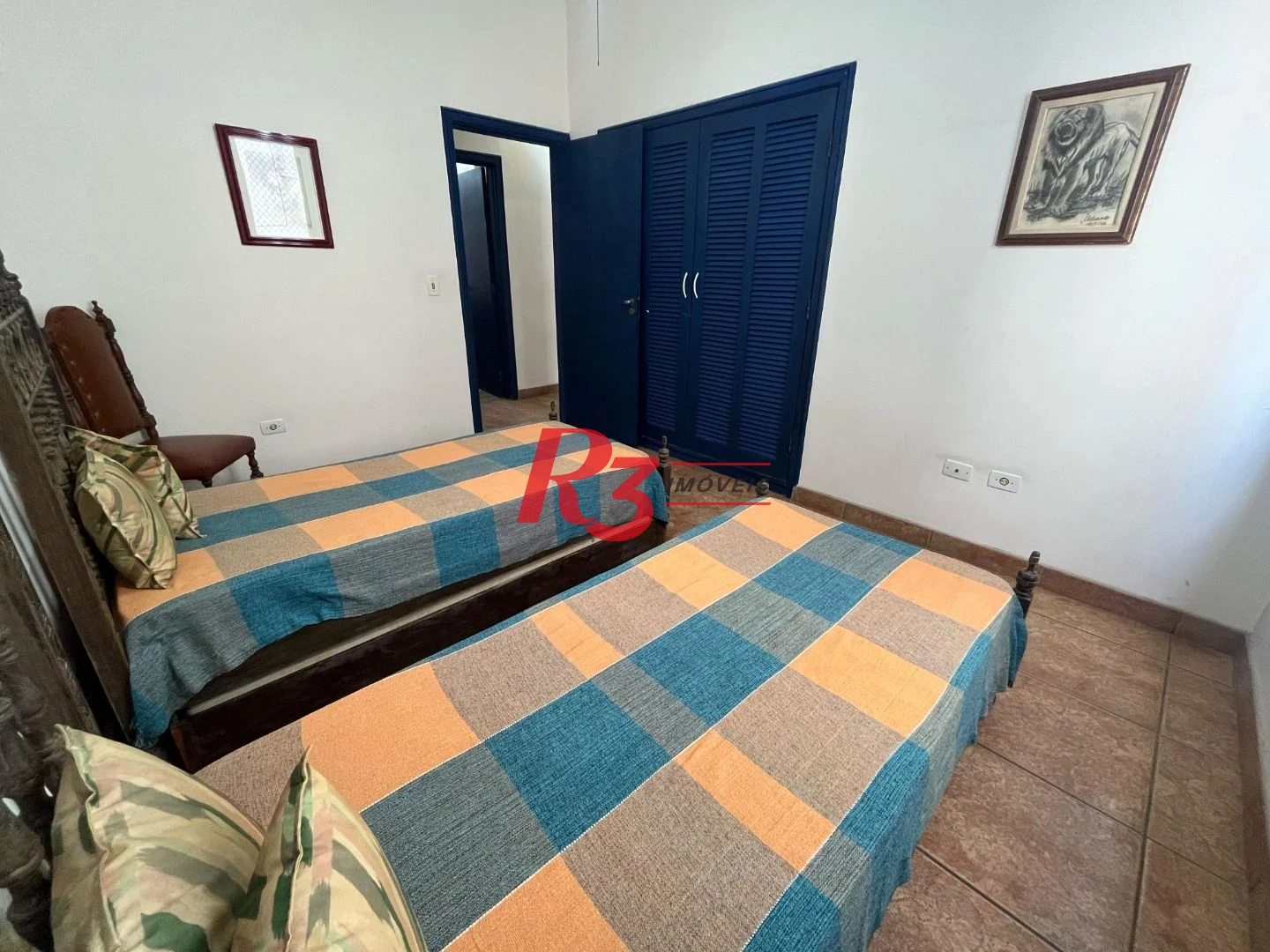 Apartamento com 4 dormitórios à venda, 140 m² por R$ 890.000,00 - Pitangueiras - Guarujá/SP