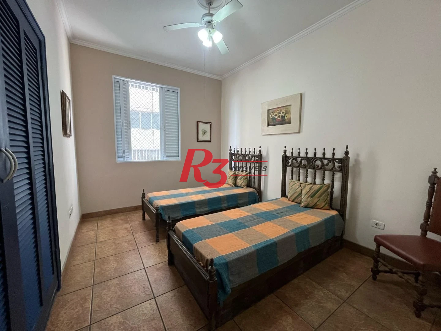 Apartamento com 4 dormitórios à venda, 140 m² por R$ 890.000,00 - Pitangueiras - Guarujá/SP