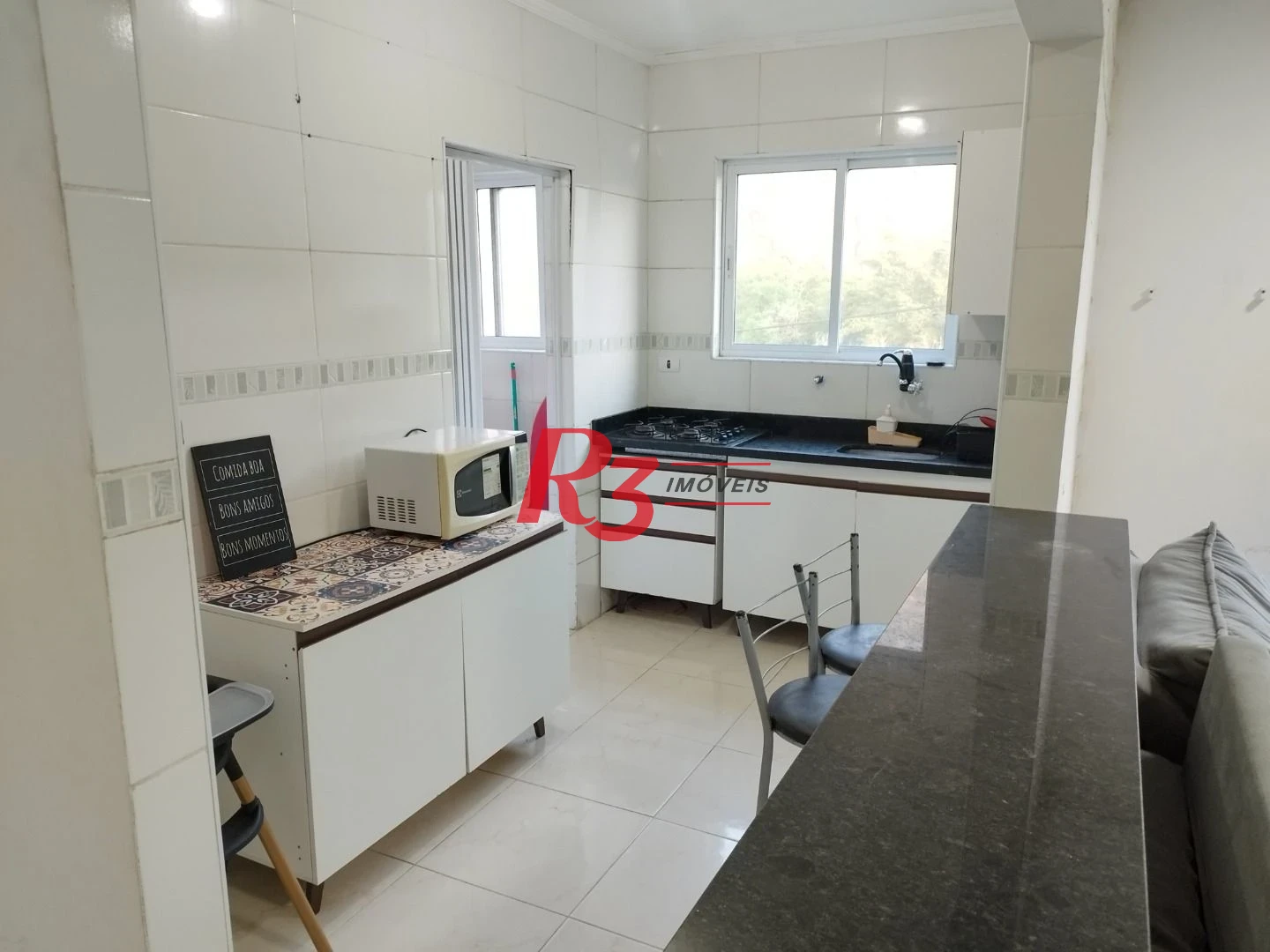 Apartamento à venda, 58 m² por R$ 282.000,00 - Vila Voturuá - São Vicente/SP